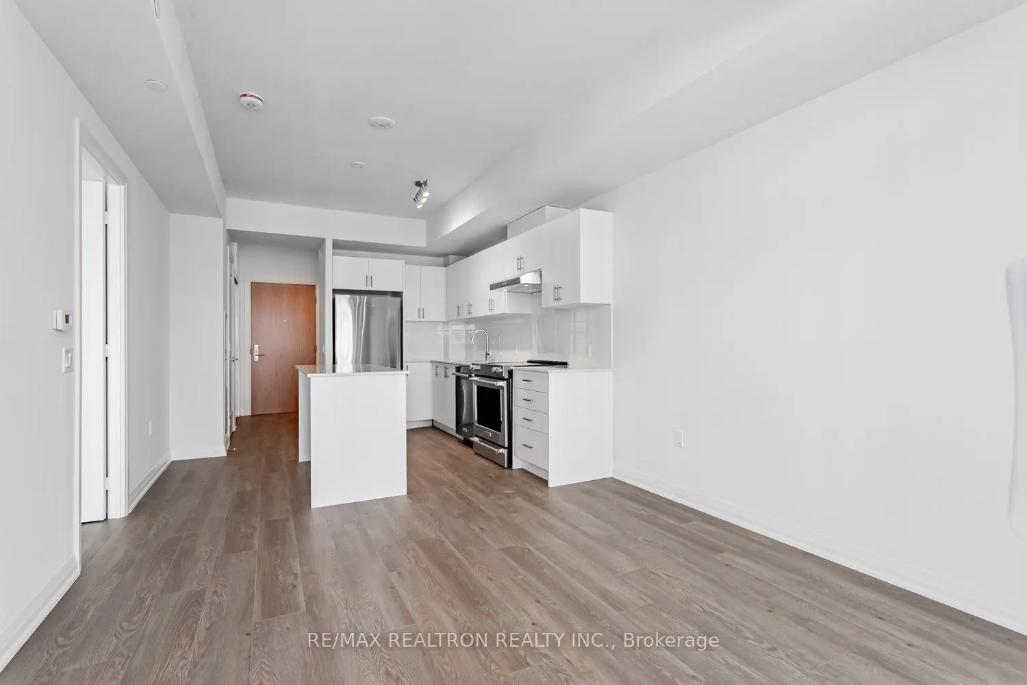 8960 Jane Street, #2318