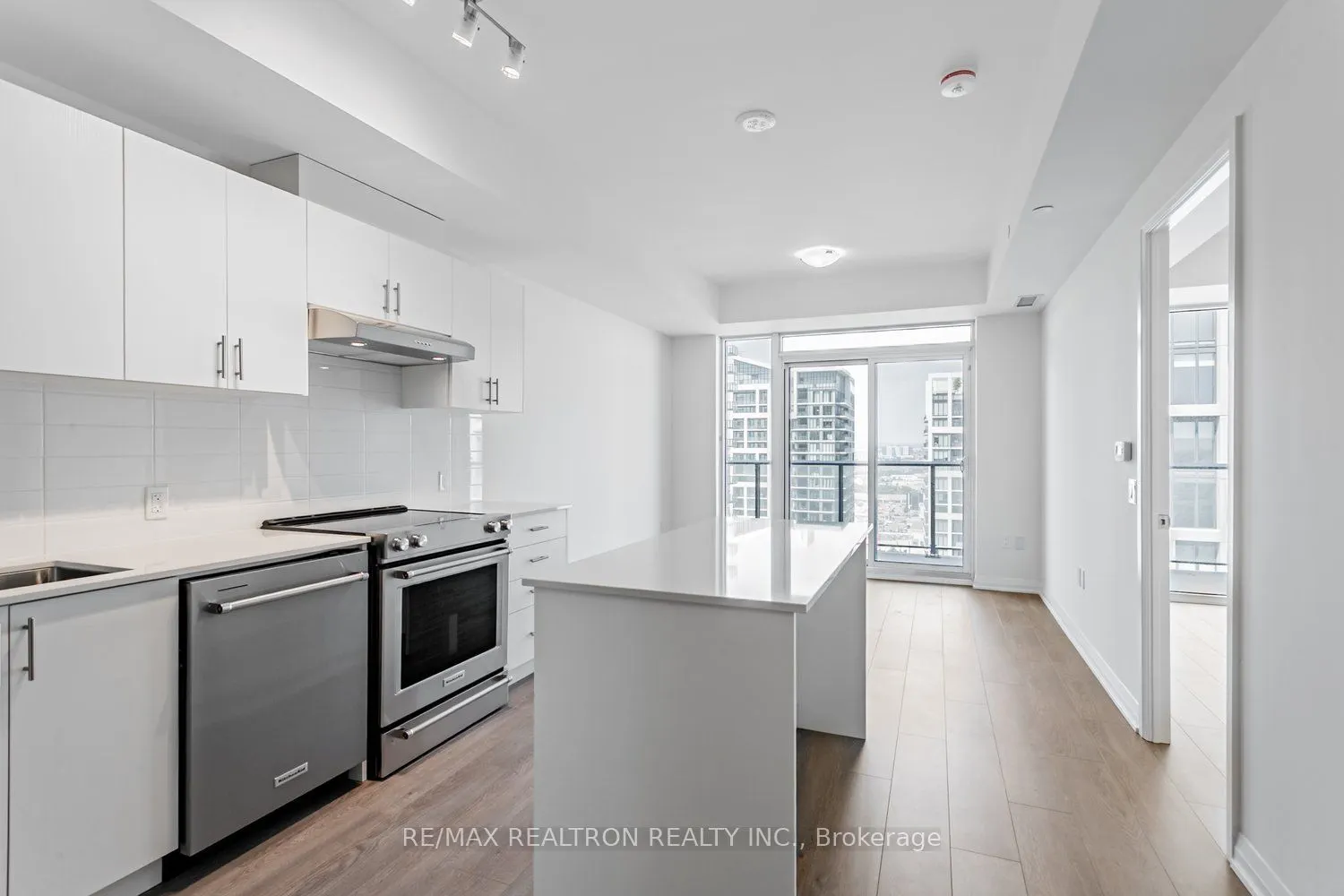 8960 Jane Street, #2318