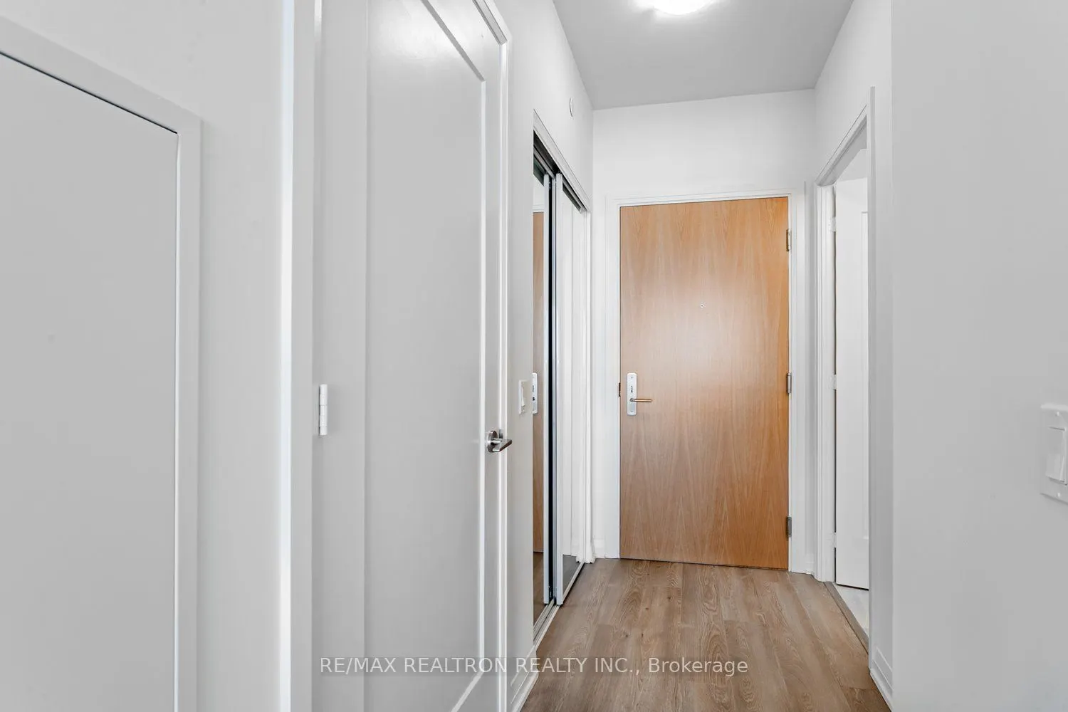 8960 Jane Street, #2318