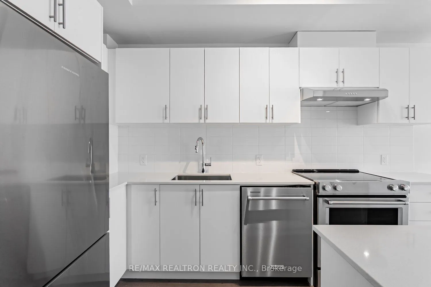 8960 Jane Street, #2318