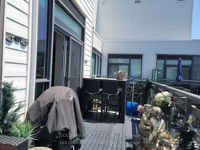 271 Sea Ray Avenue, #B401