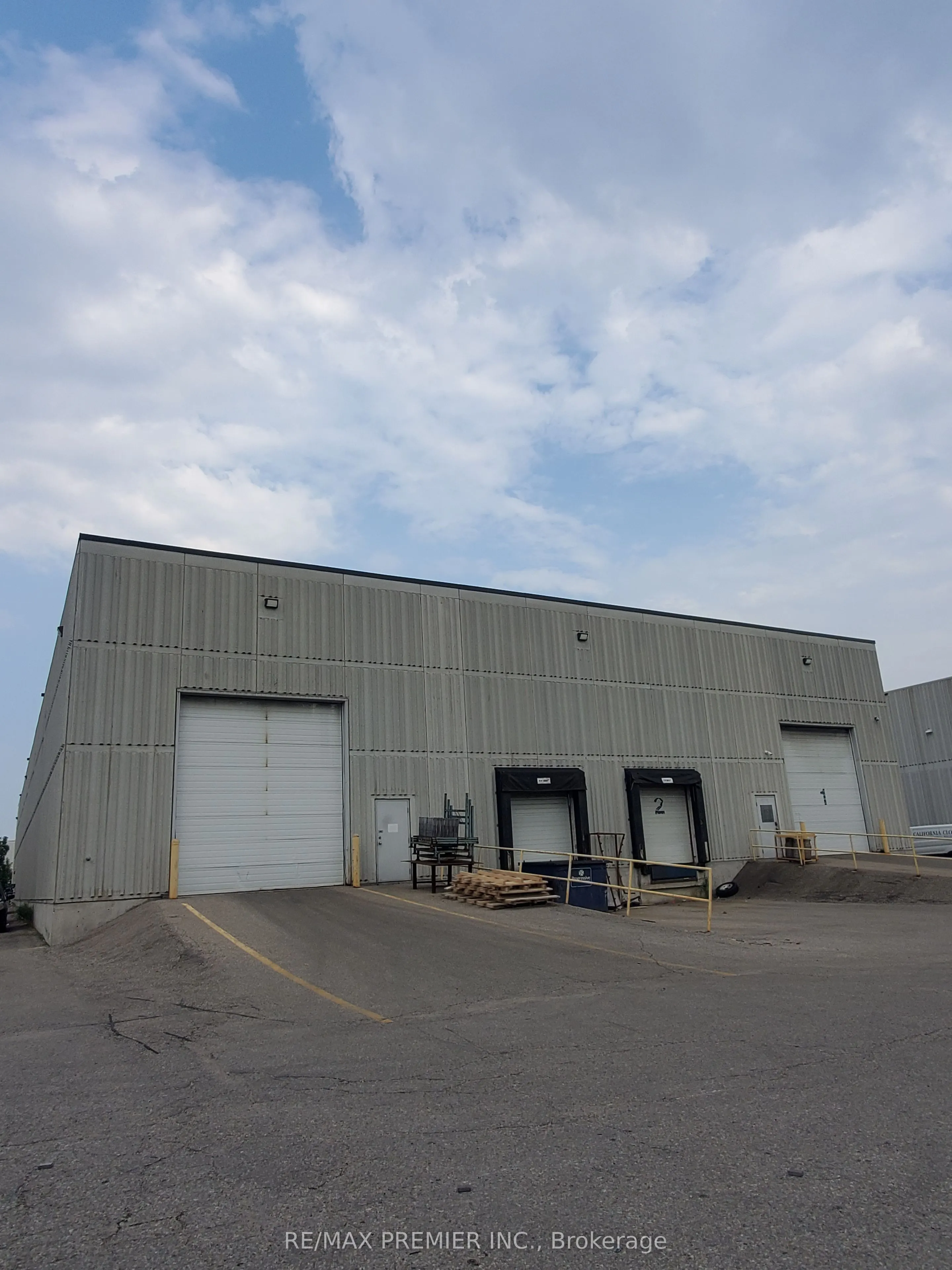 220 Creditview Road, #B
