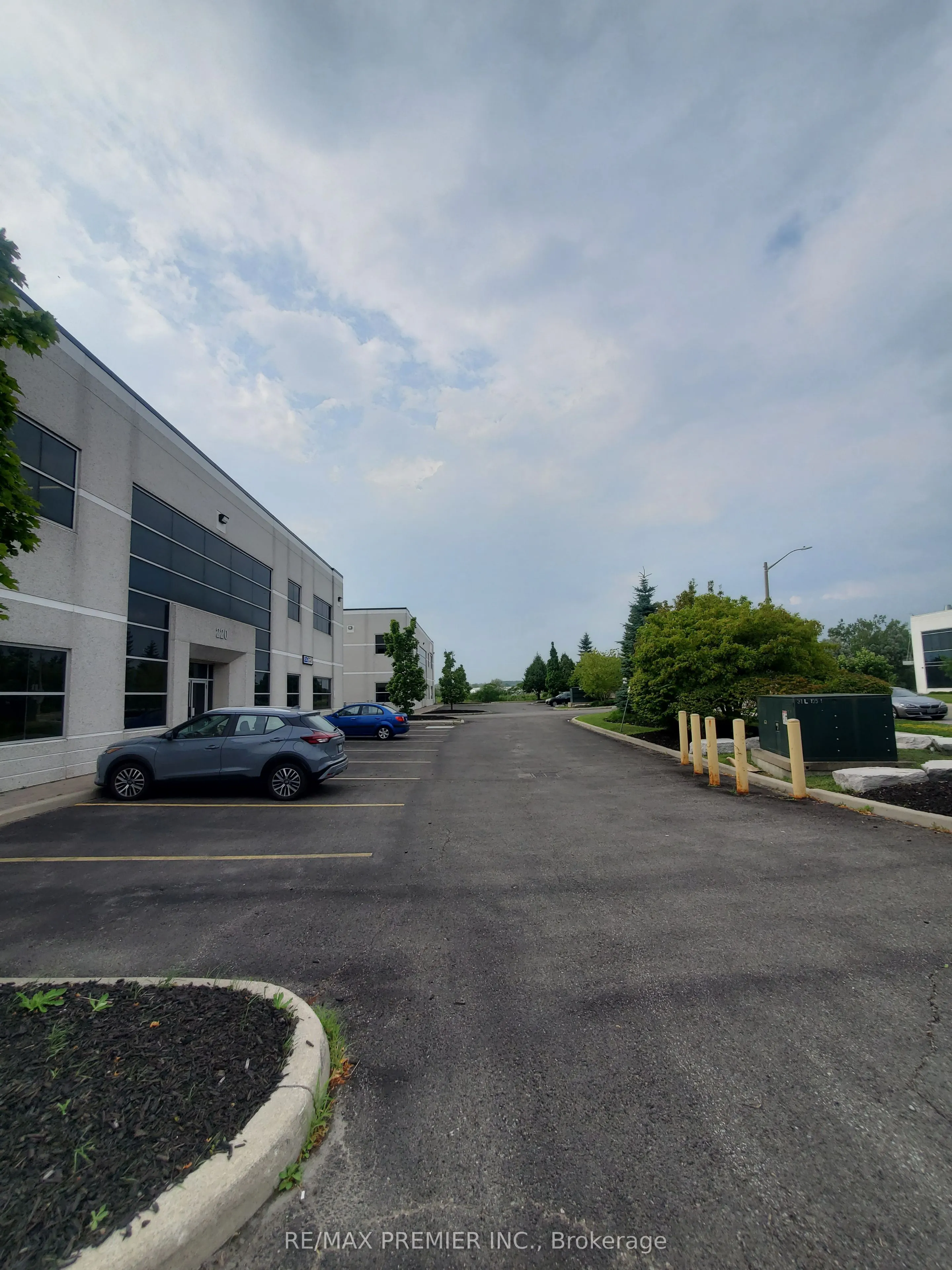 220 Creditview Road, #B