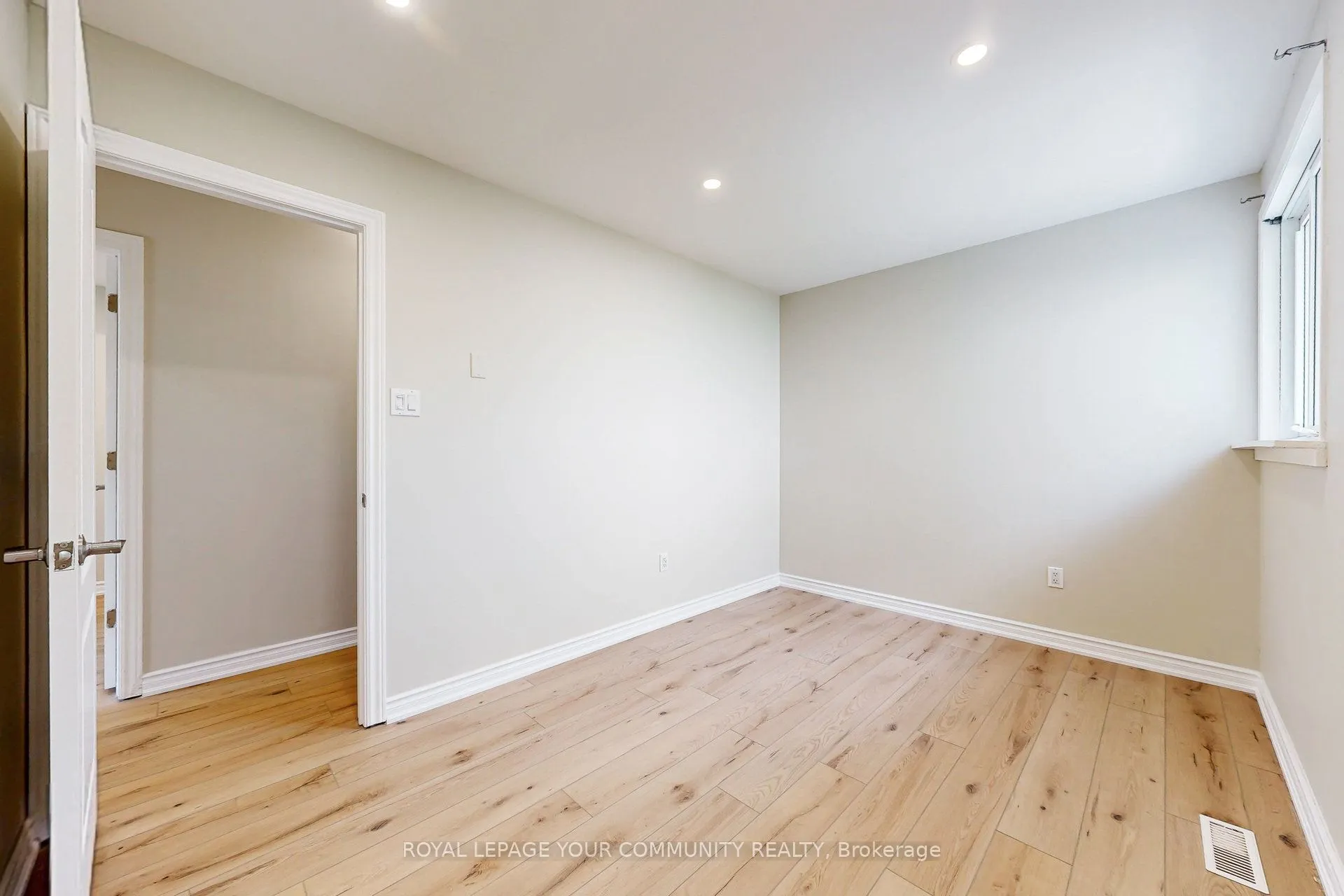 264 Currey Crescent, #Main