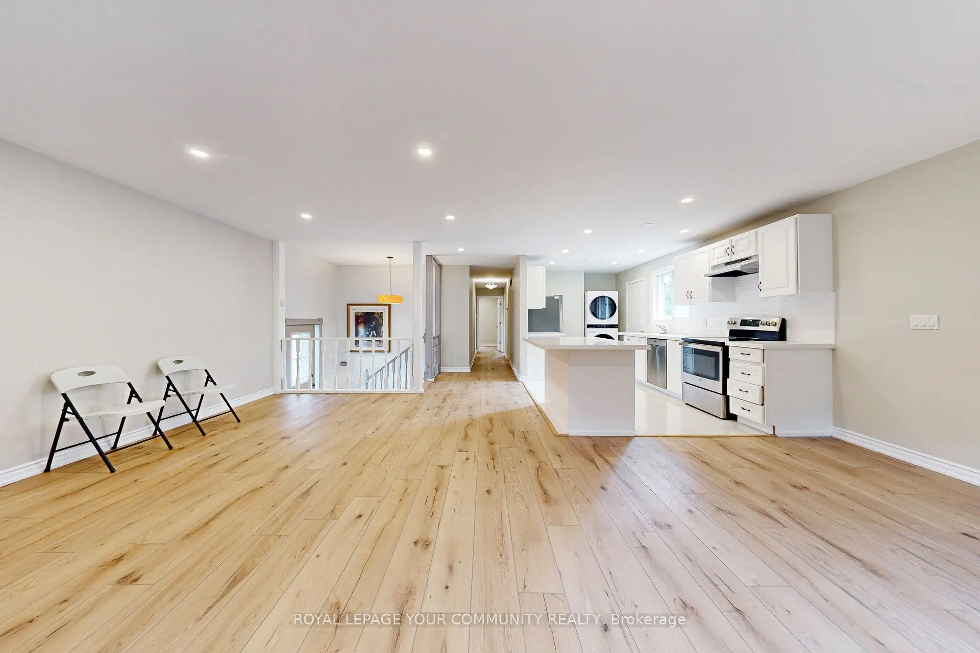 264 Currey Crescent, #Main