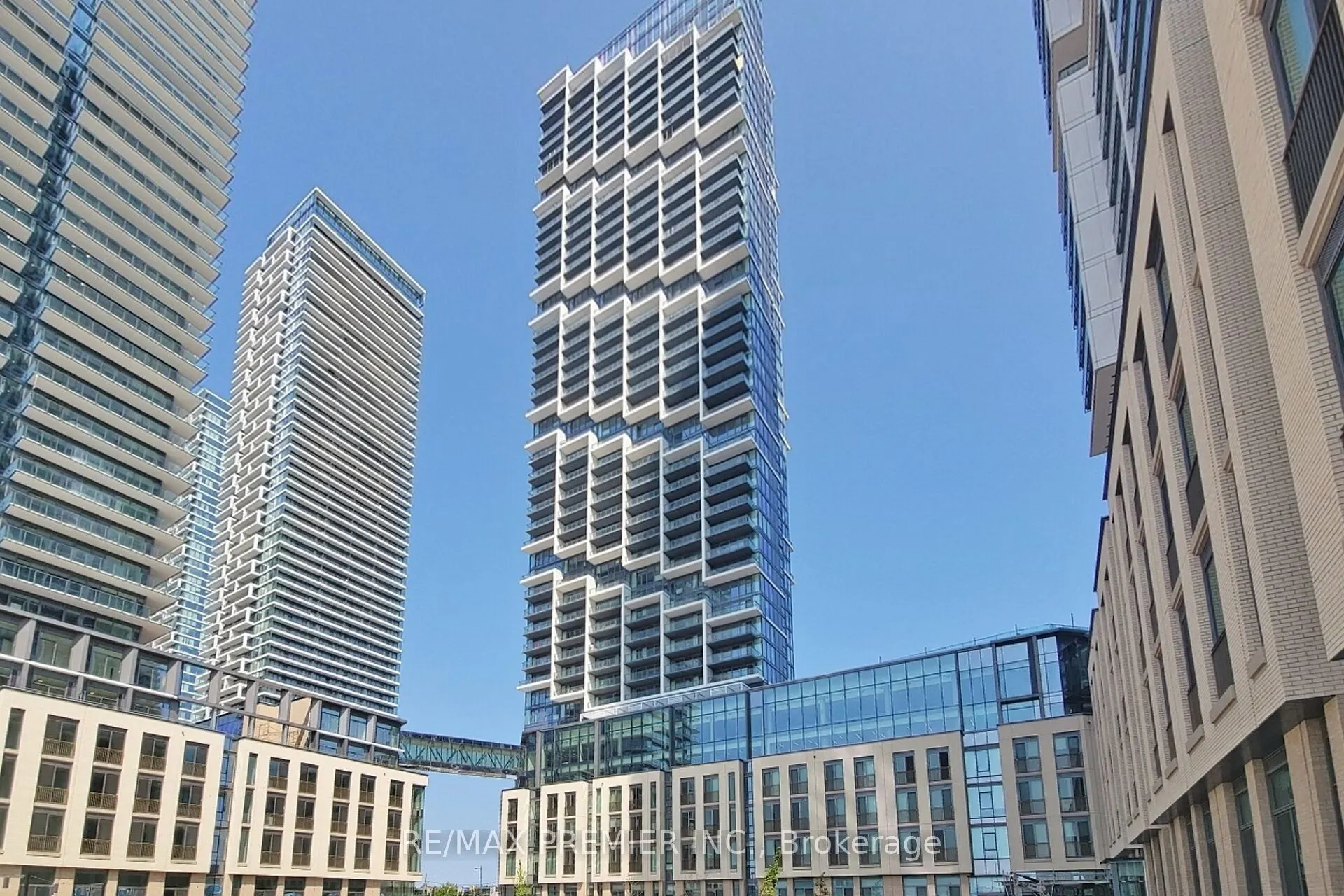 1000 Portage Parkway, #1703