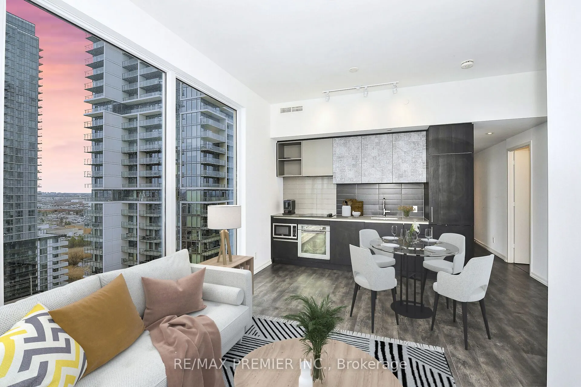 1000 Portage Parkway, #1703