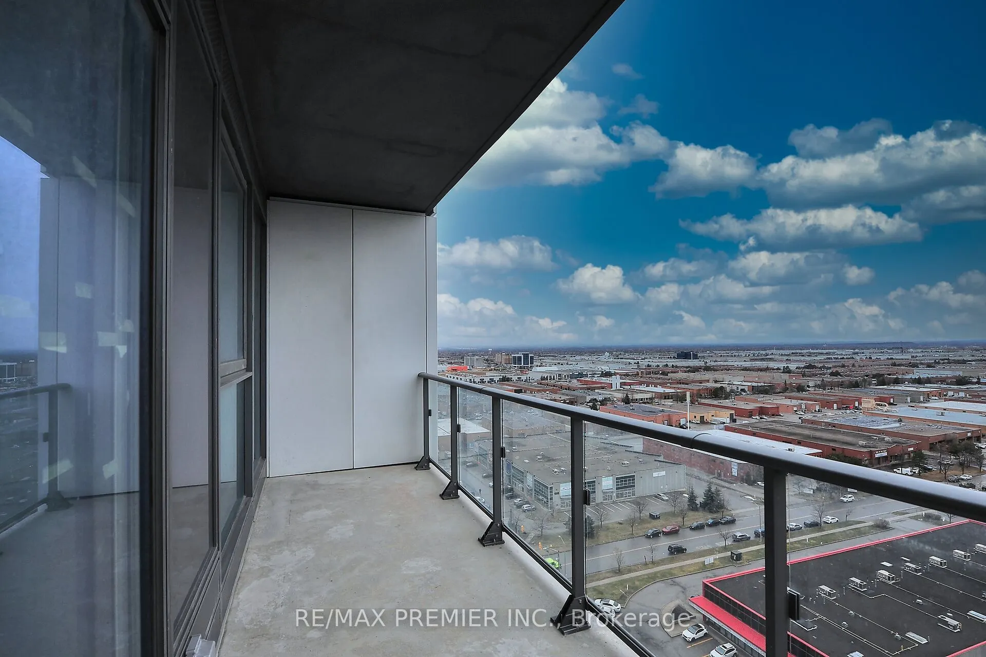 1000 Portage Parkway, #1703