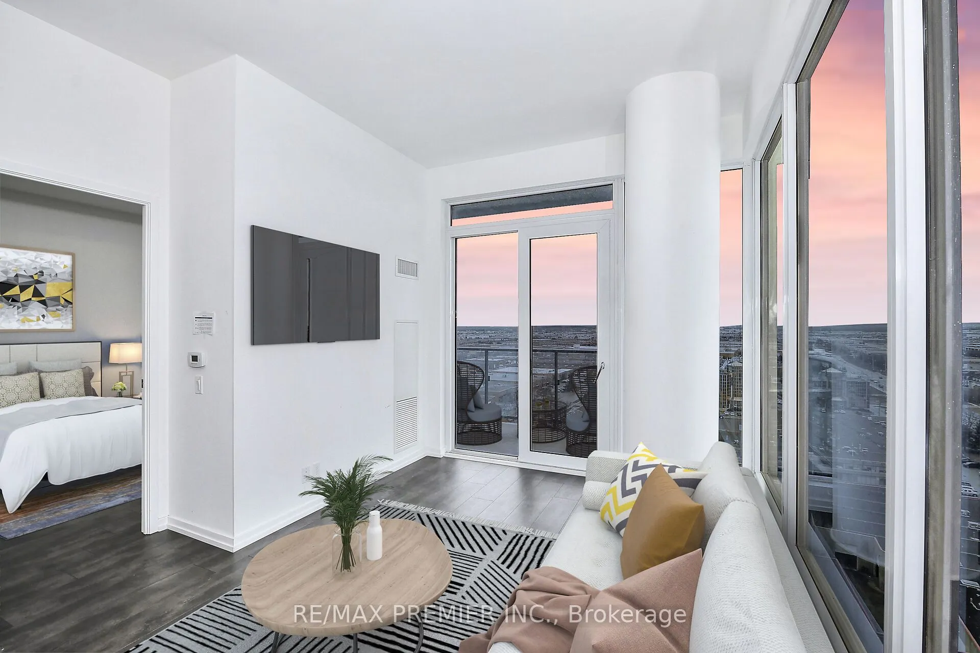 1000 Portage Parkway, #1703