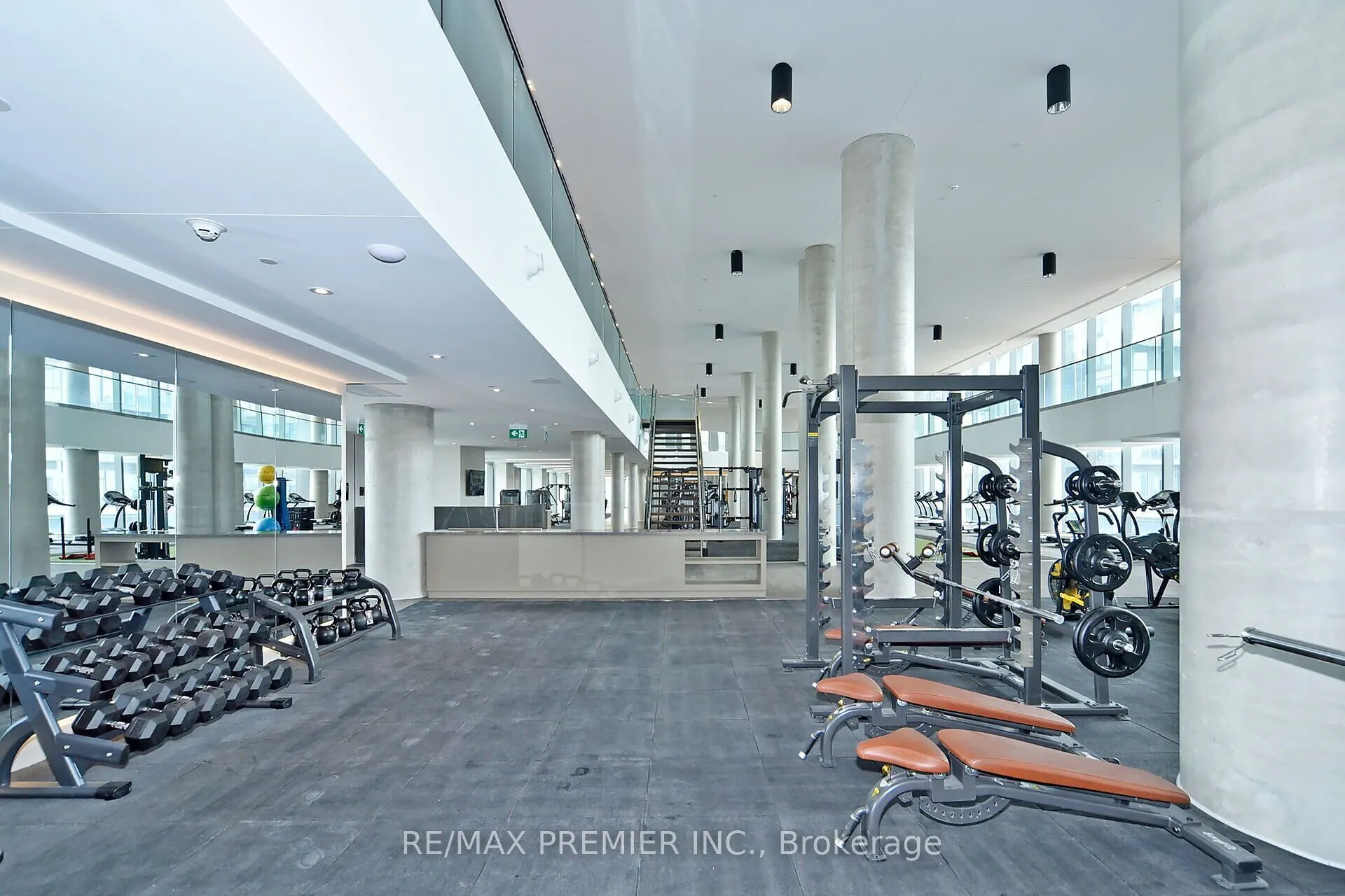 1000 Portage Parkway, #1703