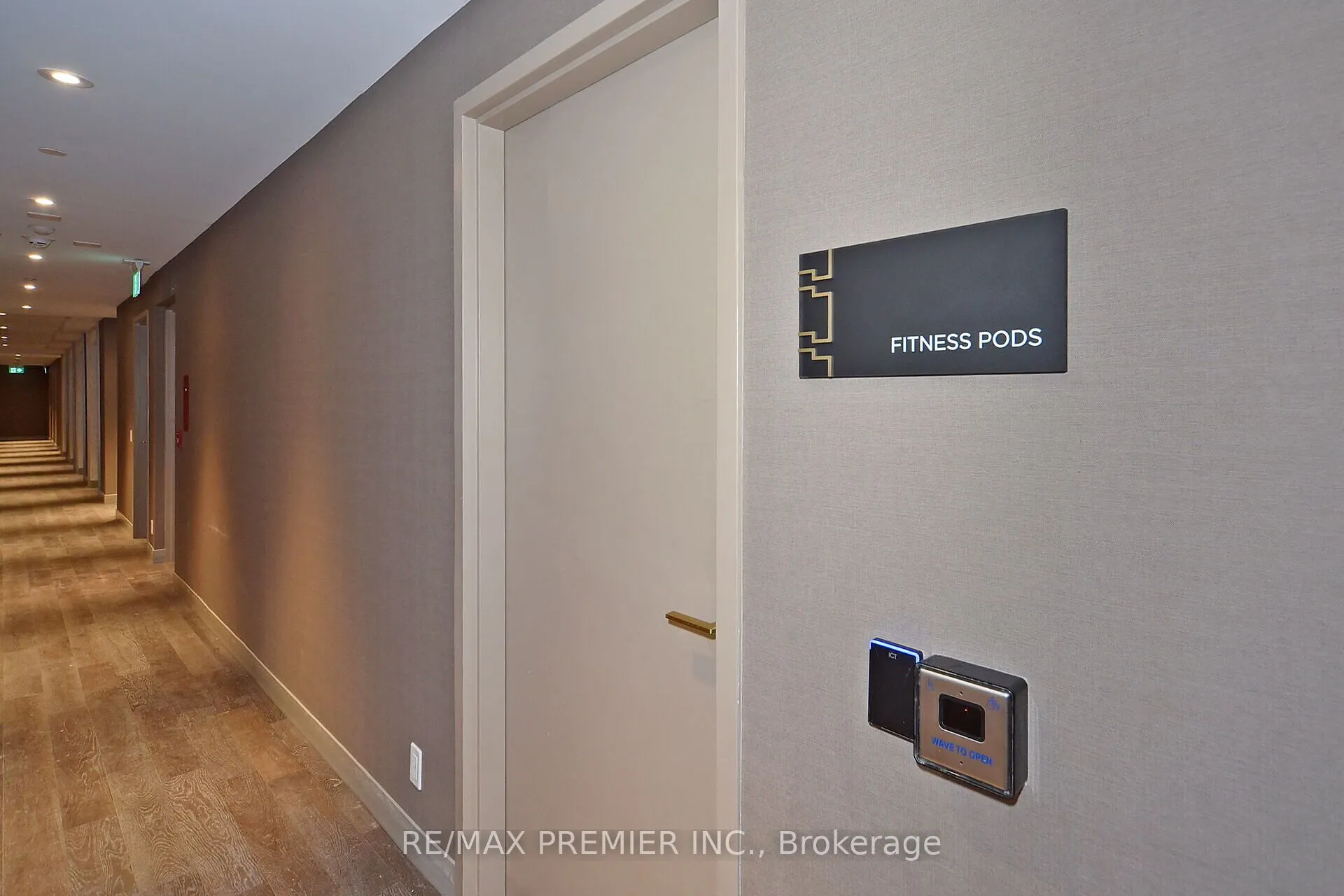 1000 Portage Parkway, #1703