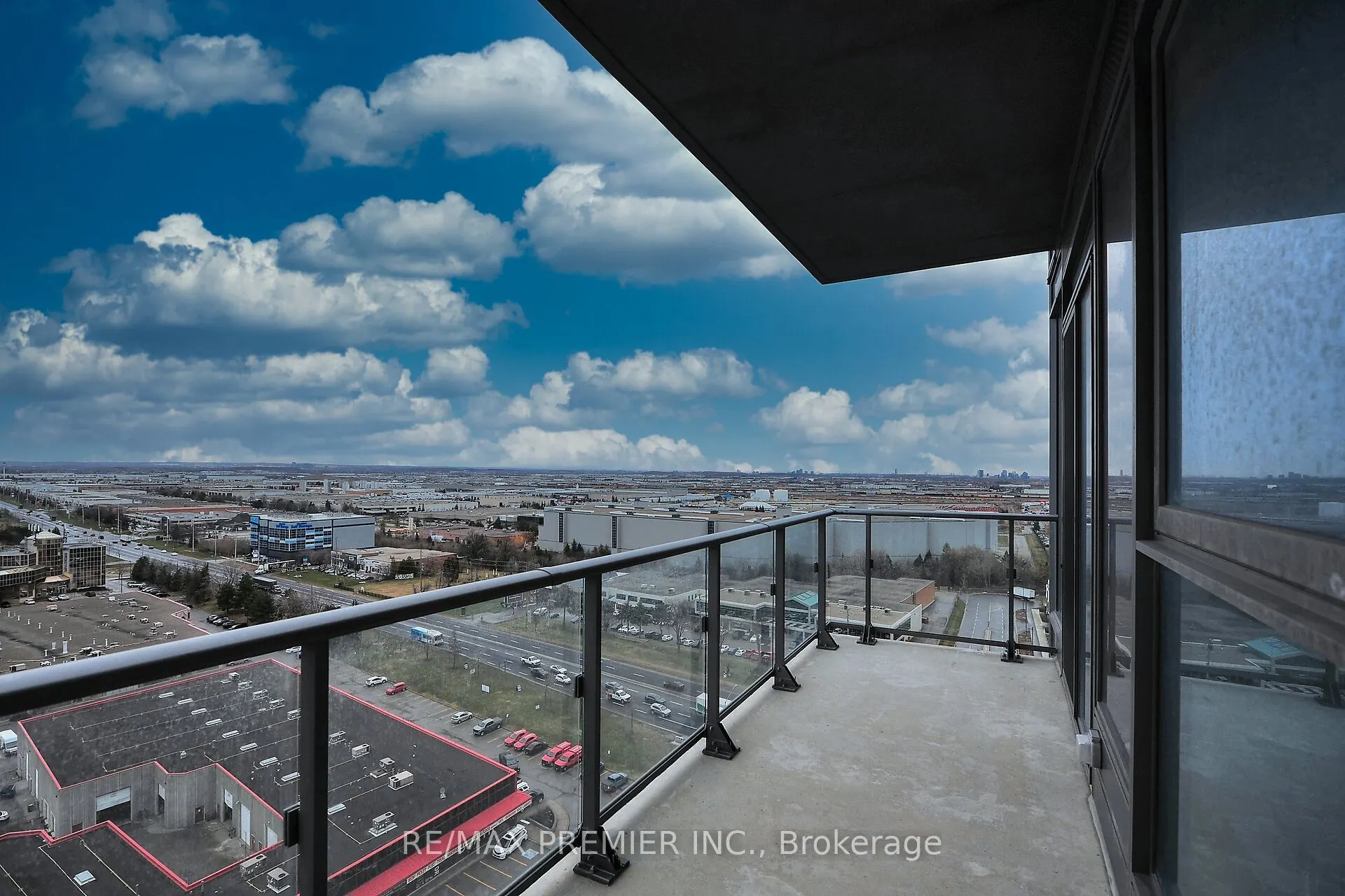 1000 Portage Parkway, #1703