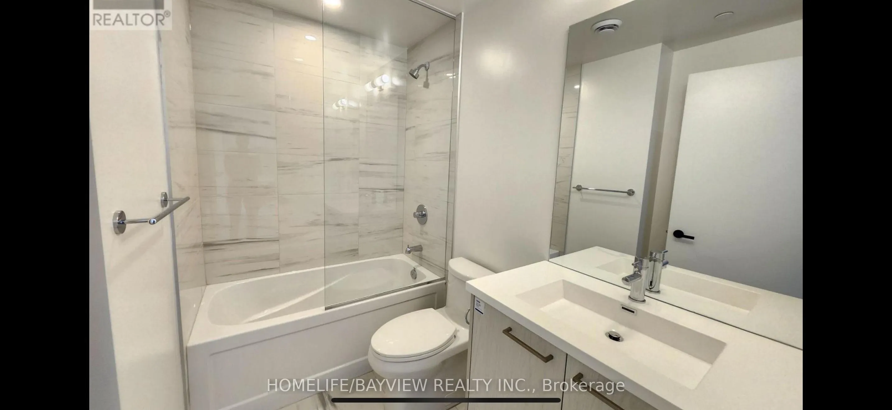 28 Interchange Way S, #2916