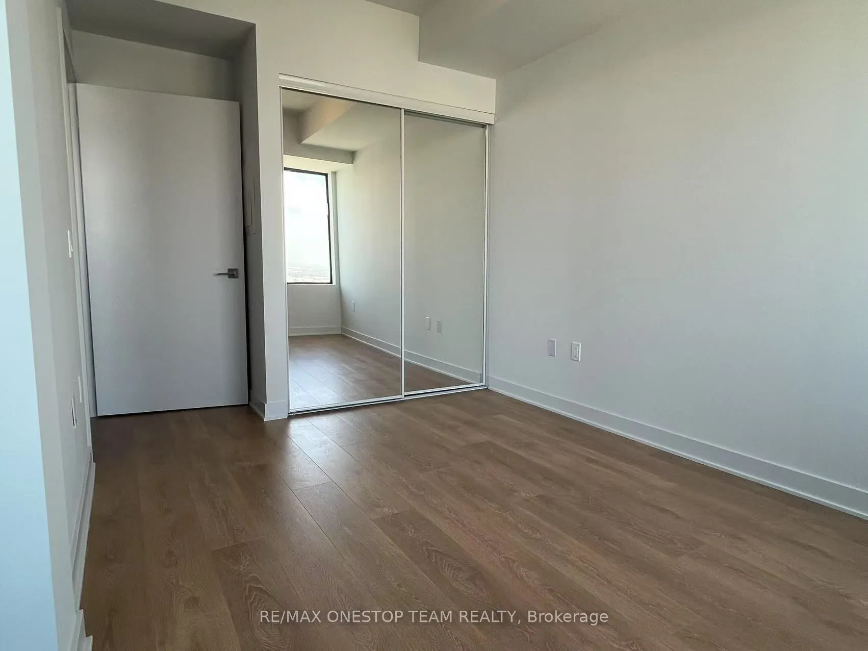 2920 Highway 7 Road, #4009