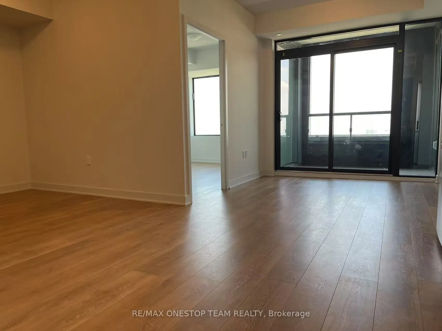 2920 Highway 7 Road, #4009