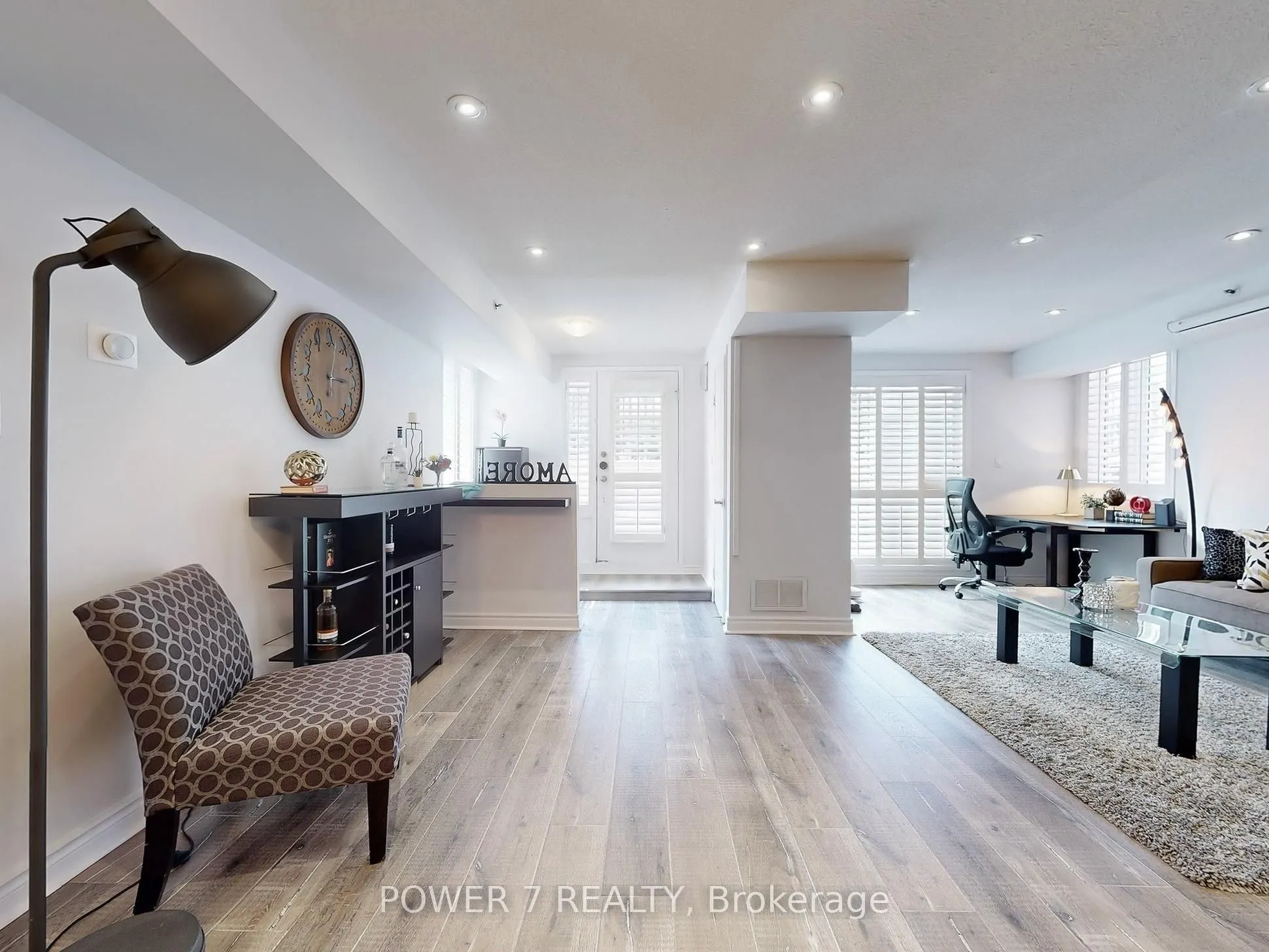 75 Weldrick Road E, #820