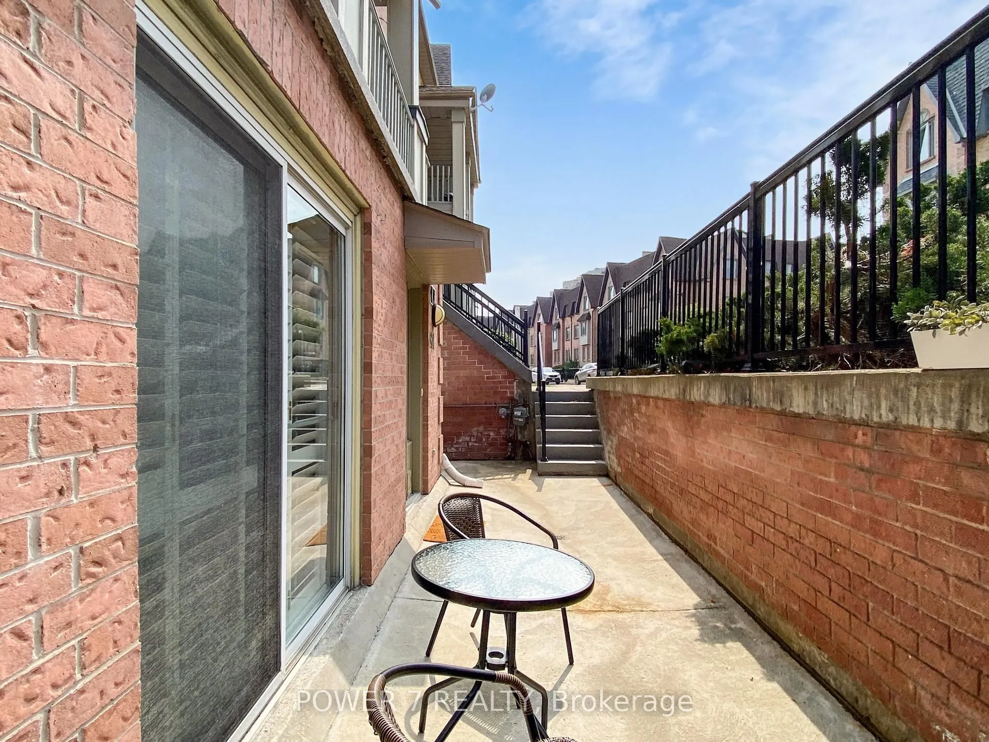 75 Weldrick Road E, #820