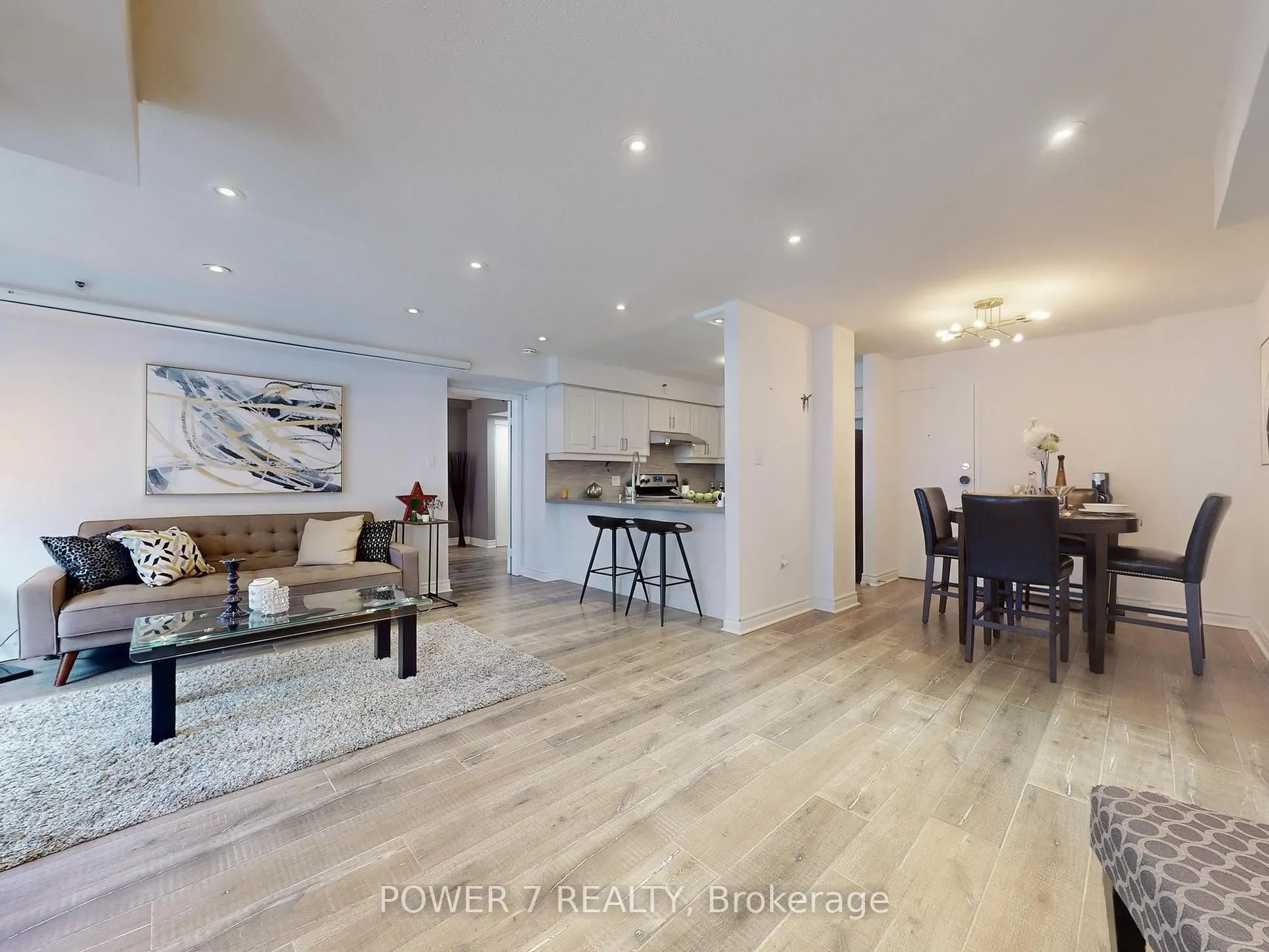 75 Weldrick Road E, #820