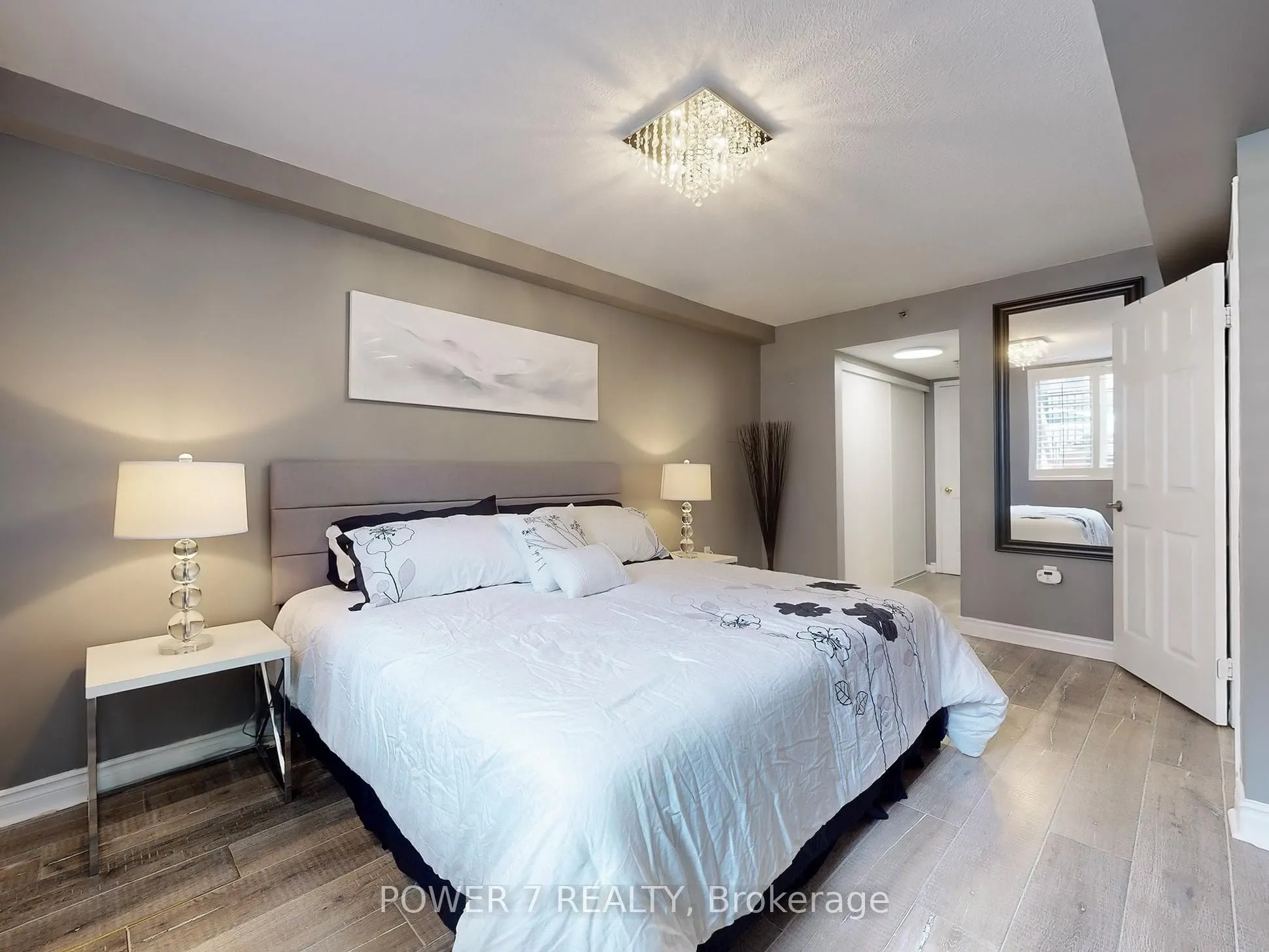 75 Weldrick Road E, #820