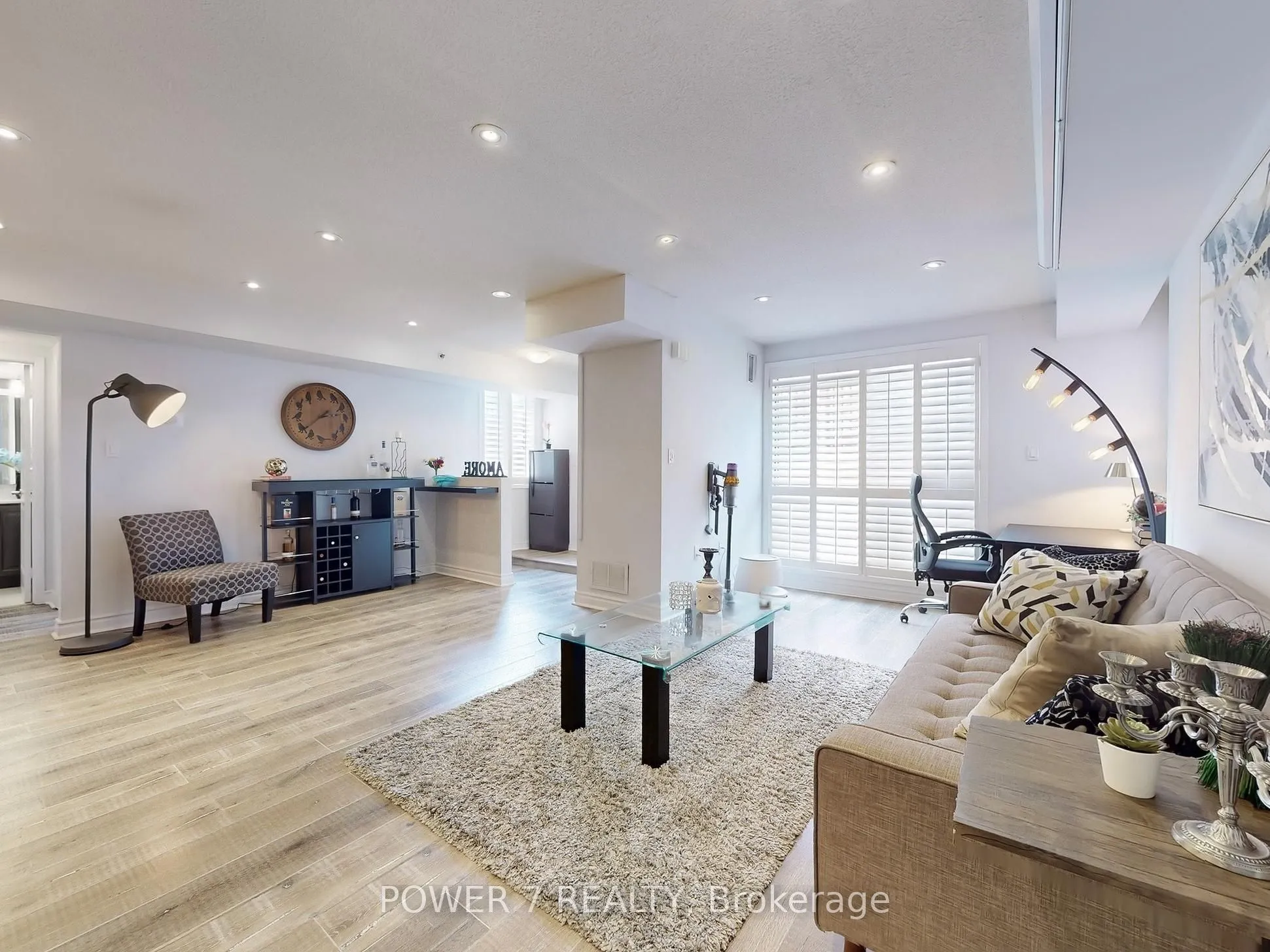75 Weldrick Road E, #820