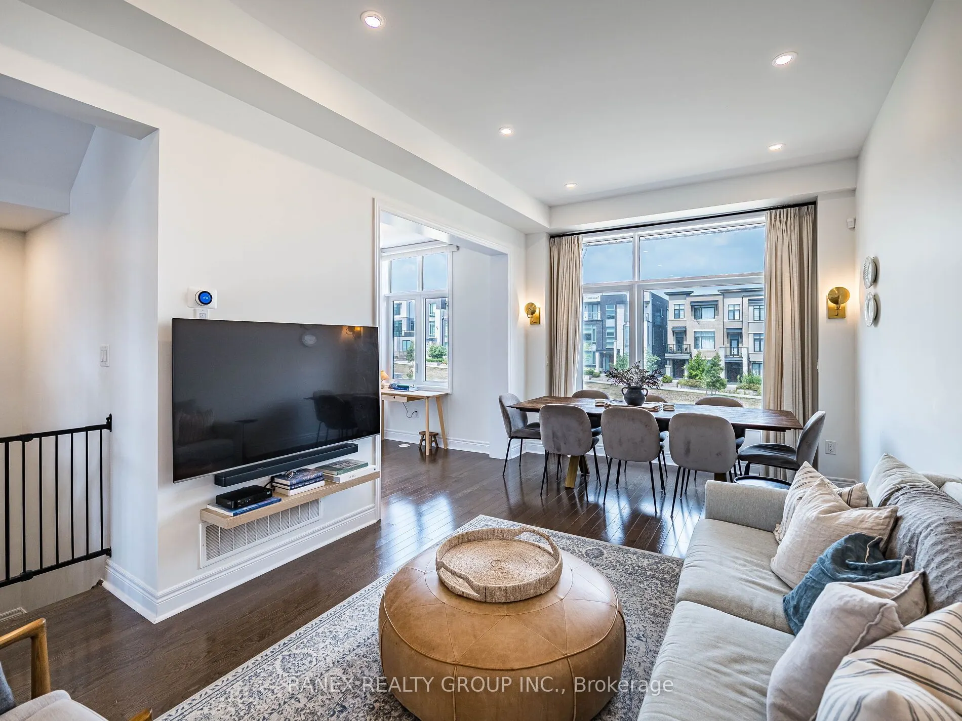 24 Heriot Place N