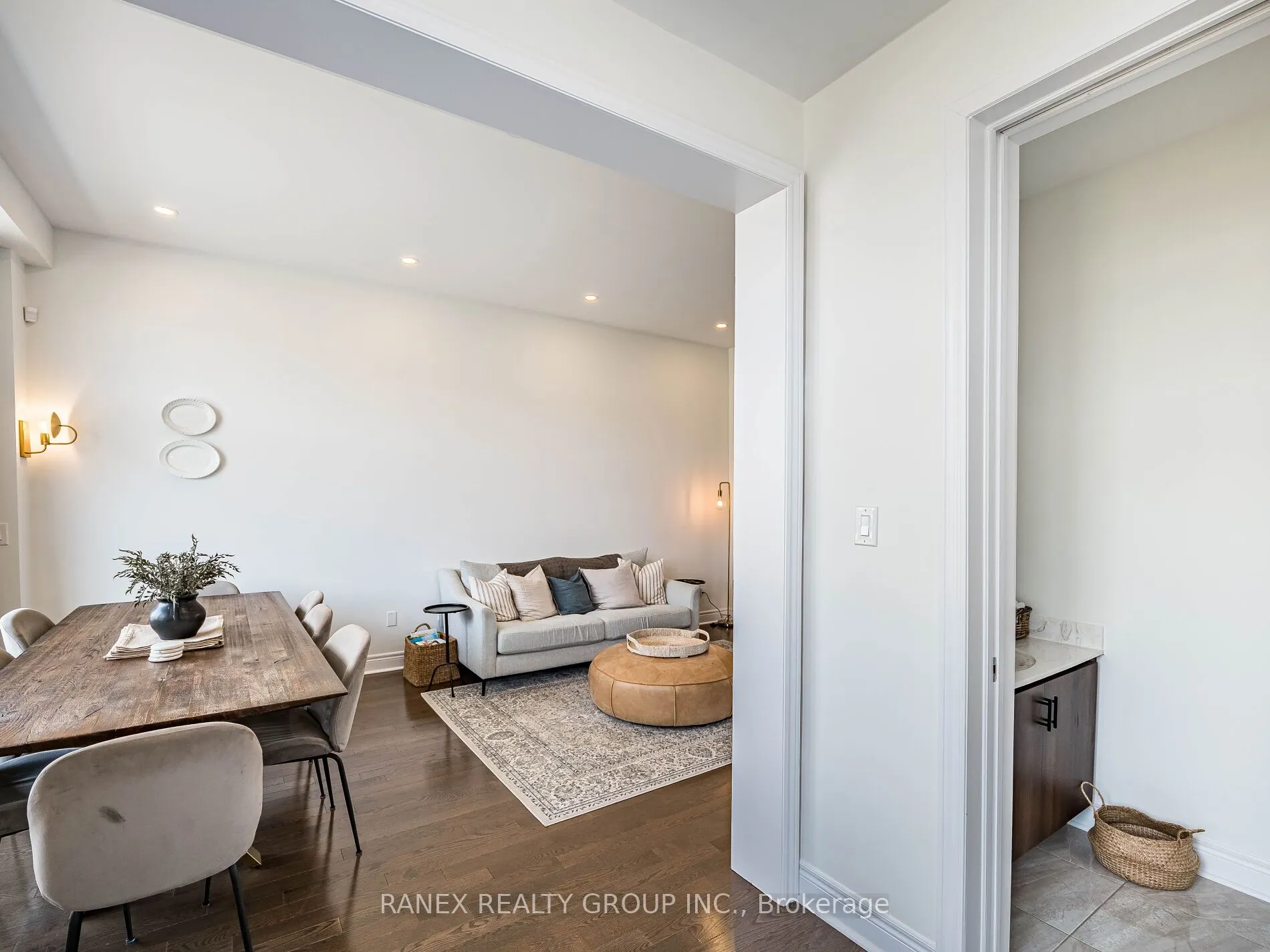 24 Heriot Place N