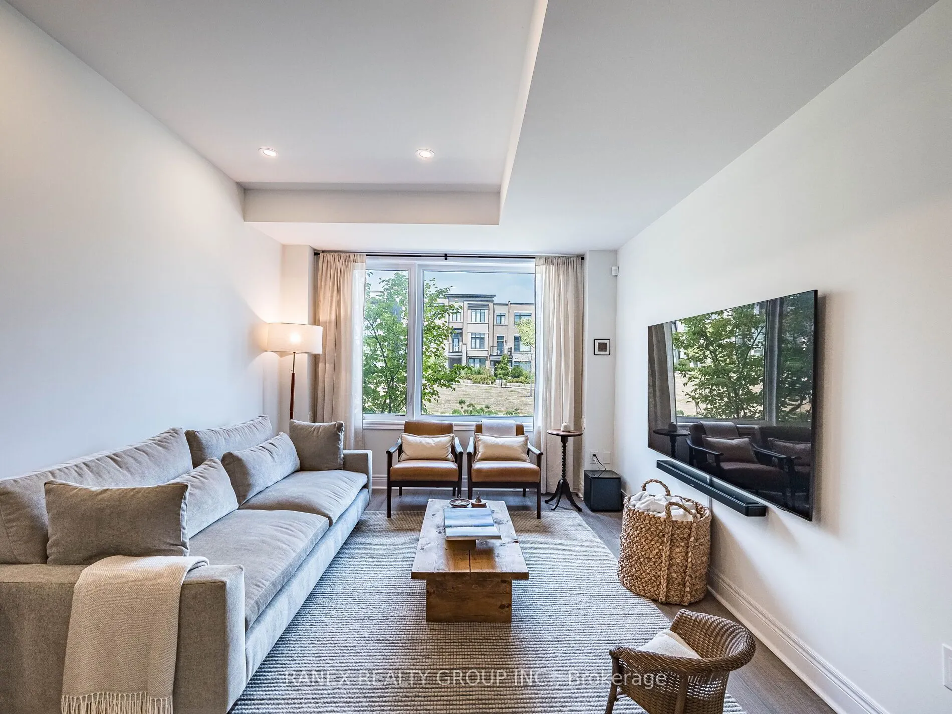24 Heriot Place N