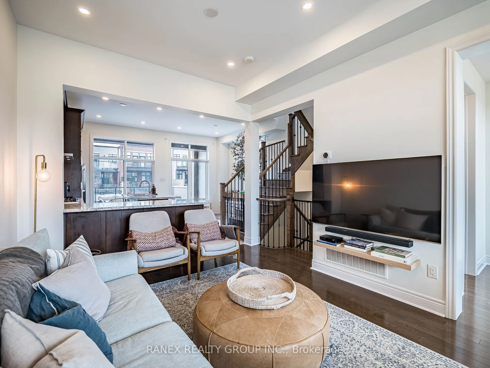 24 Heriot Place N