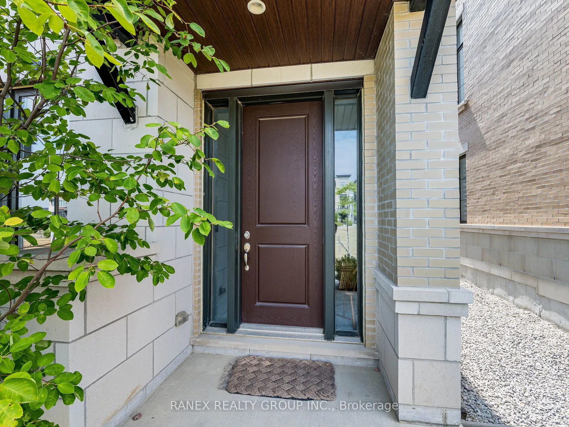 24 Heriot Place N