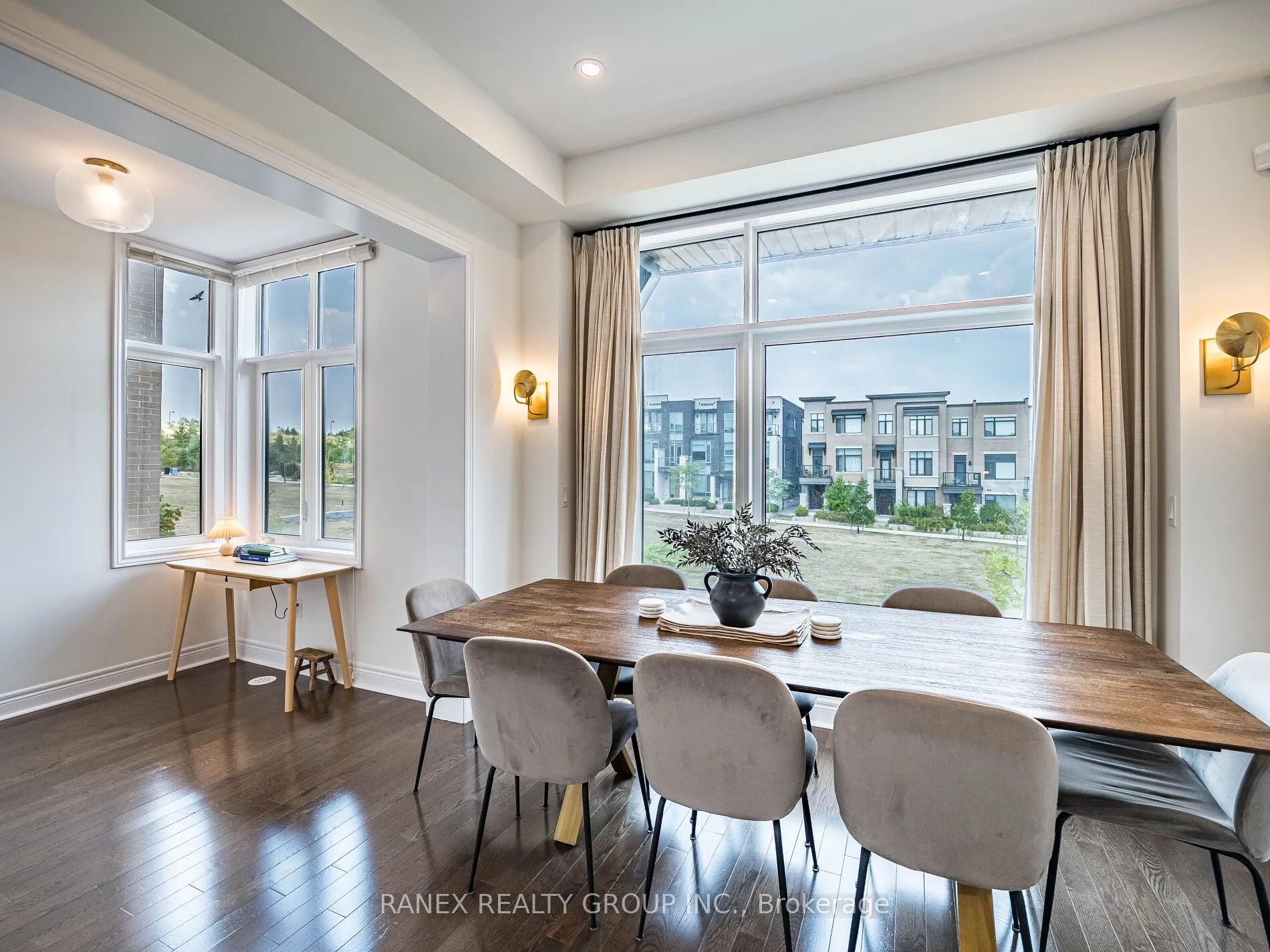 24 Heriot Place N