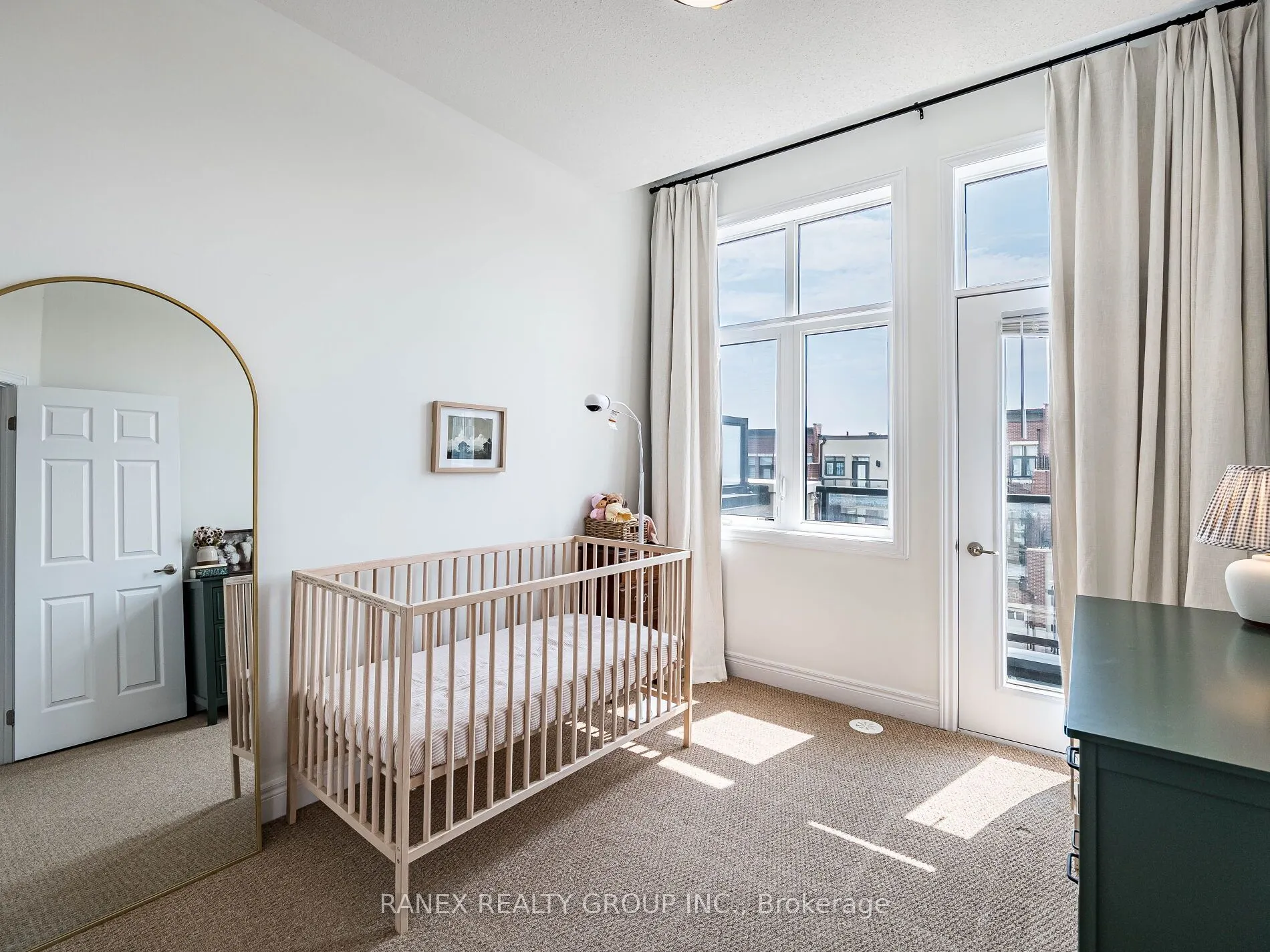 24 Heriot Place N