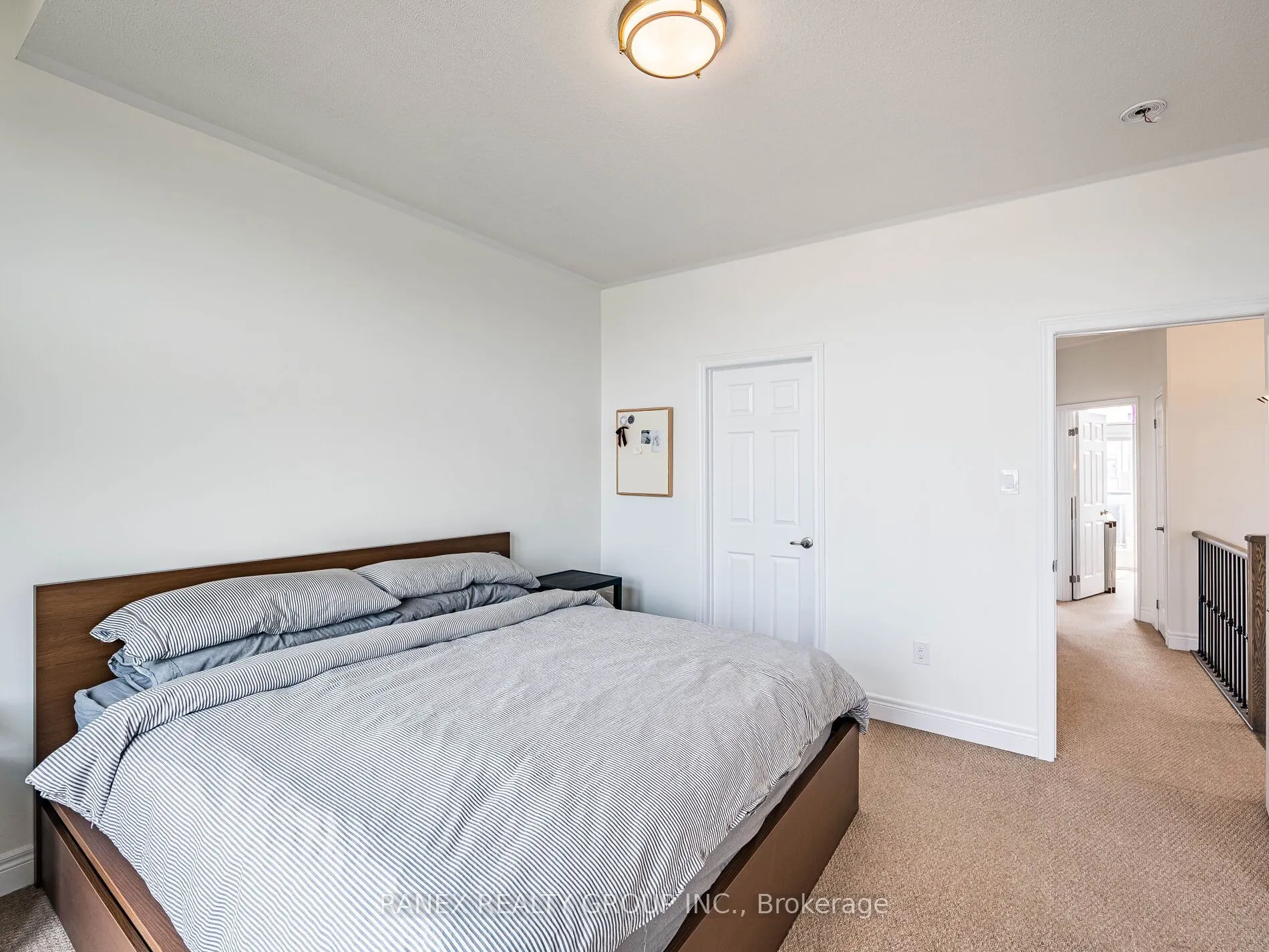 24 Heriot Place N