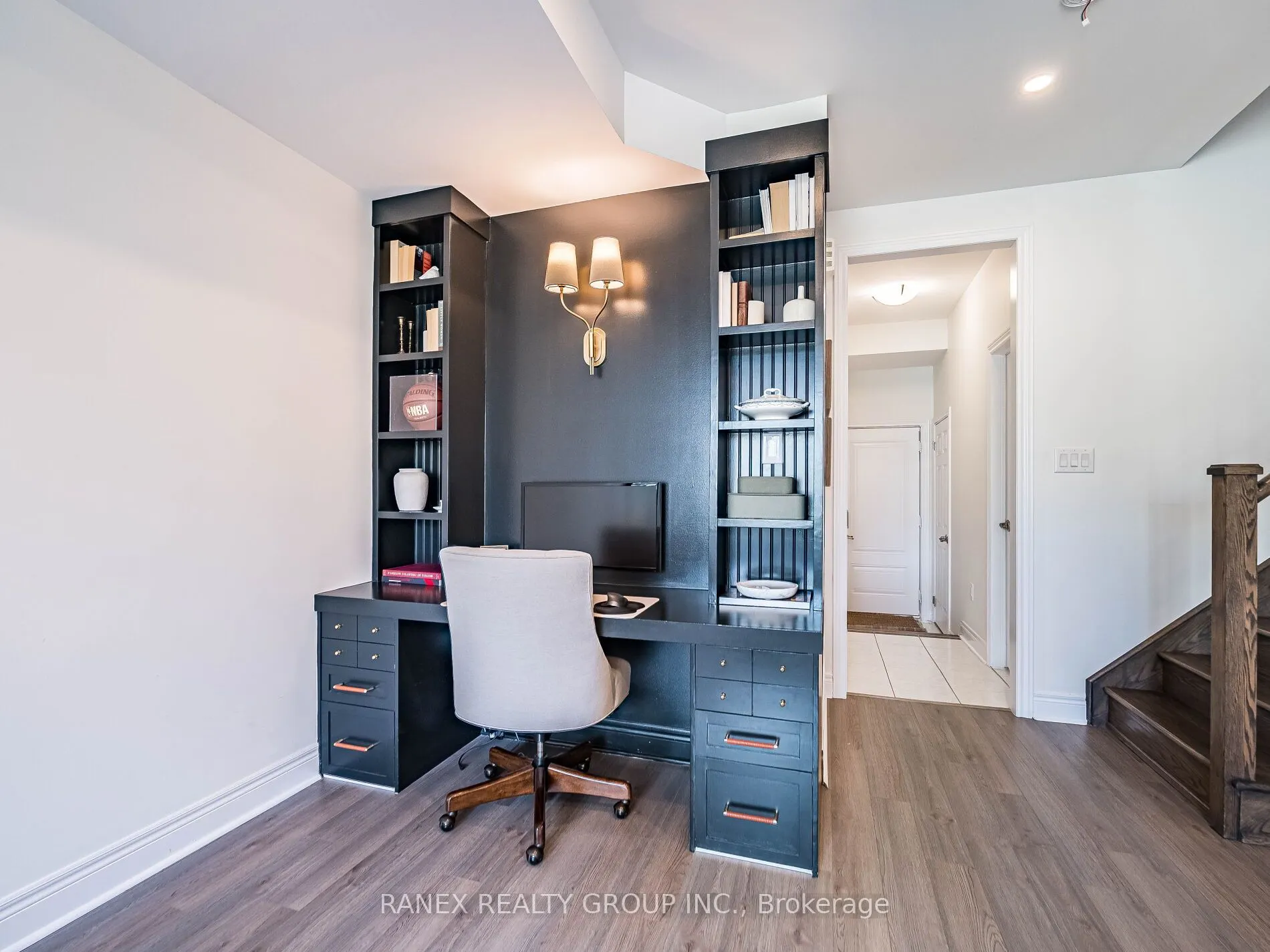 24 Heriot Place N