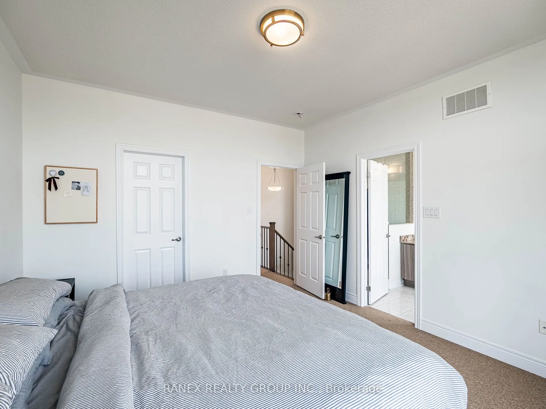 24 Heriot Place N