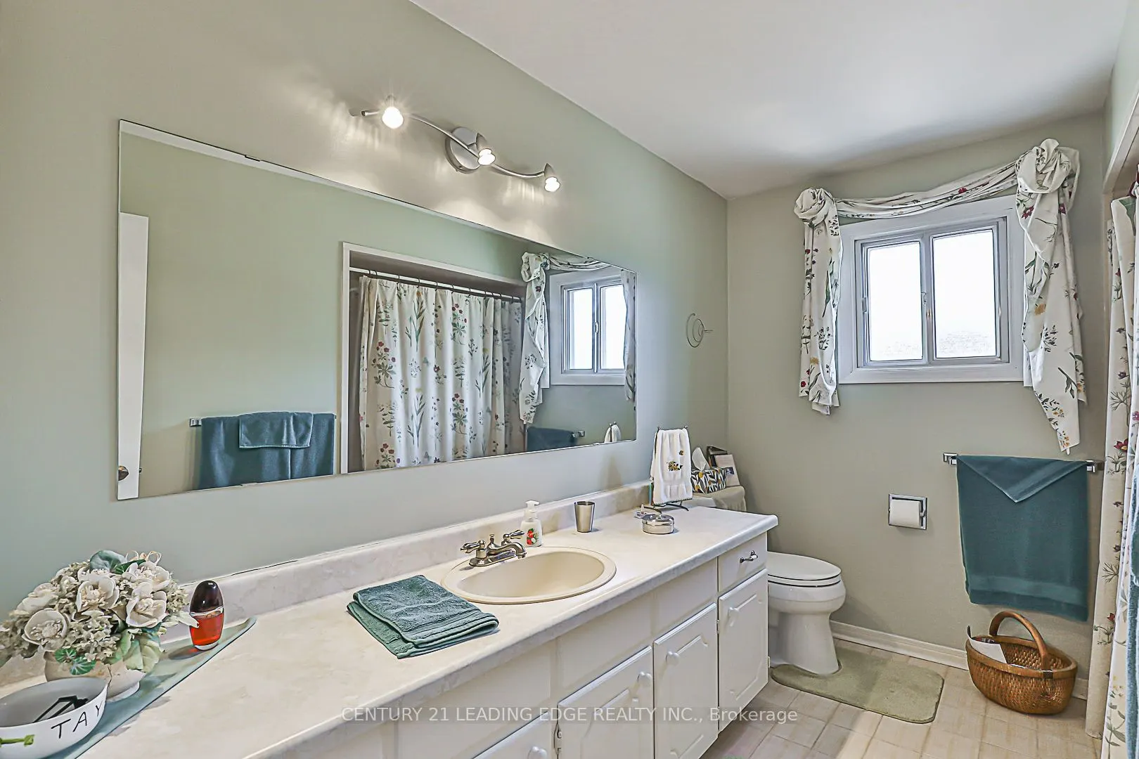 382 Raymerville Drive
