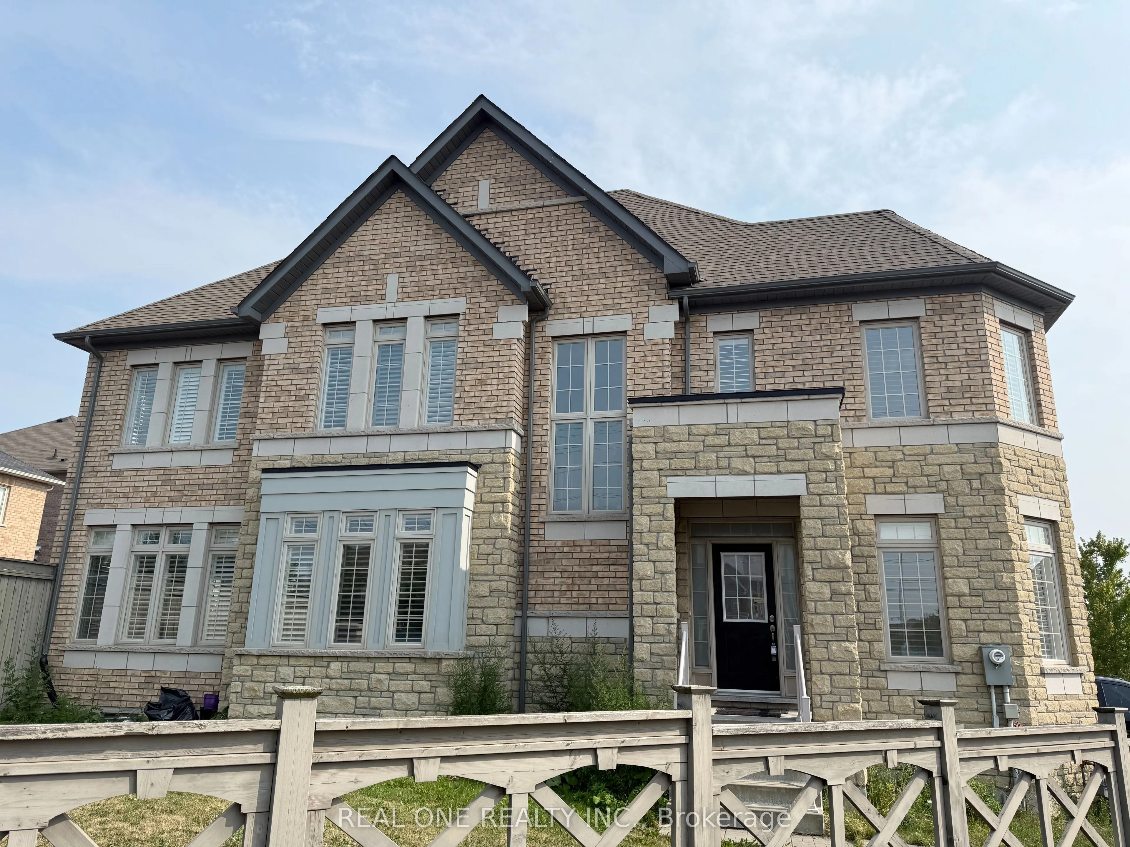 39 MOWDER Drive
