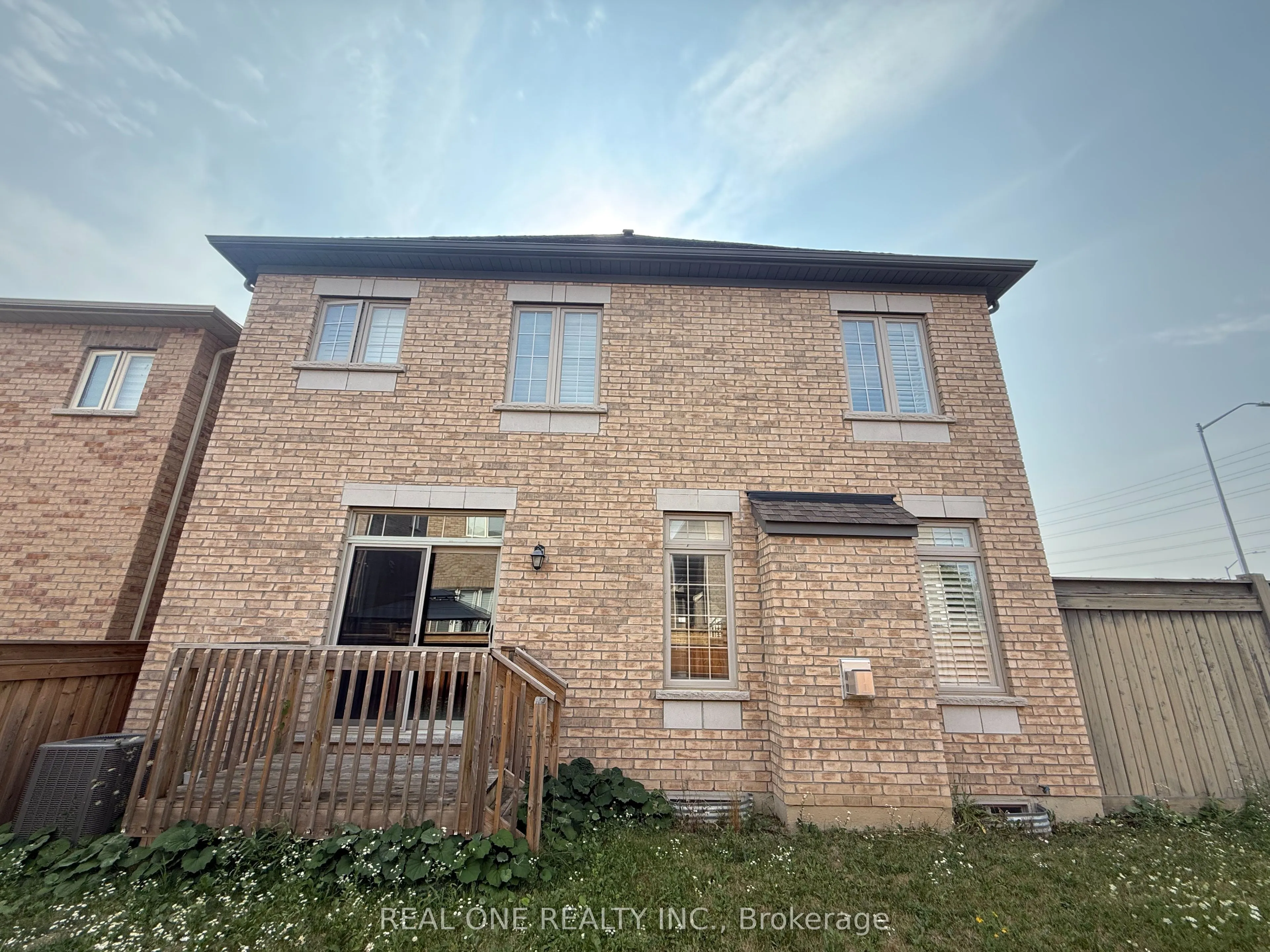 39 MOWDER Drive
