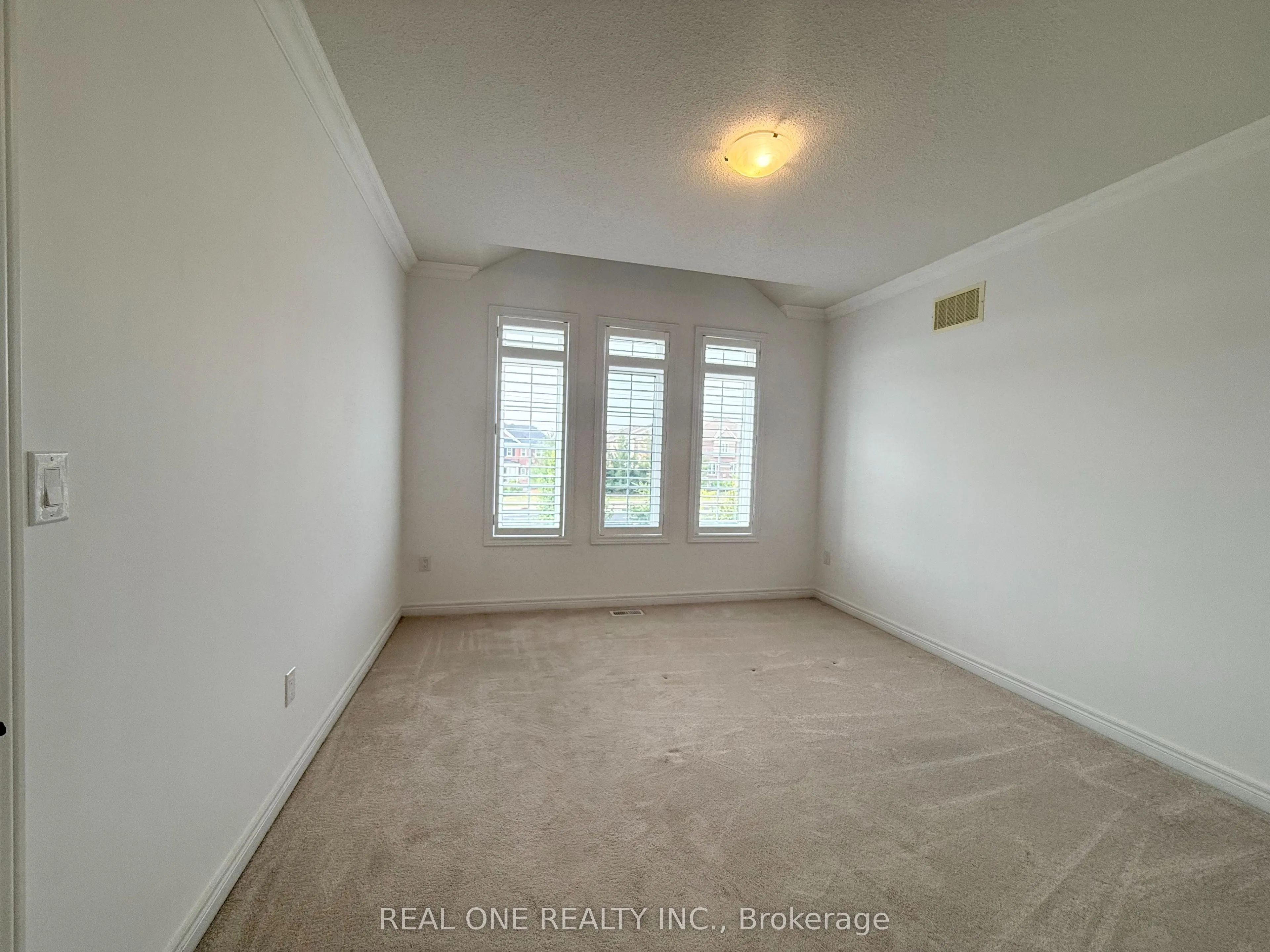 39 MOWDER Drive