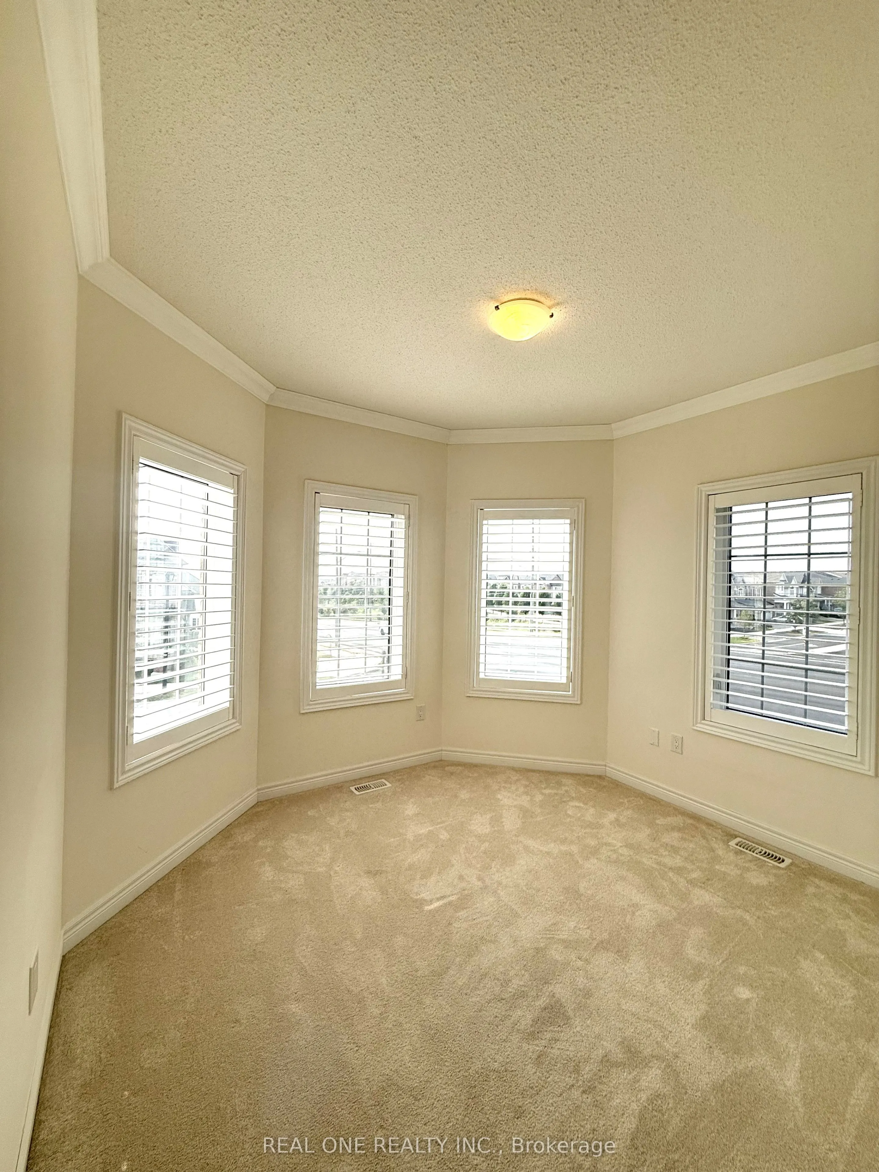 39 MOWDER Drive