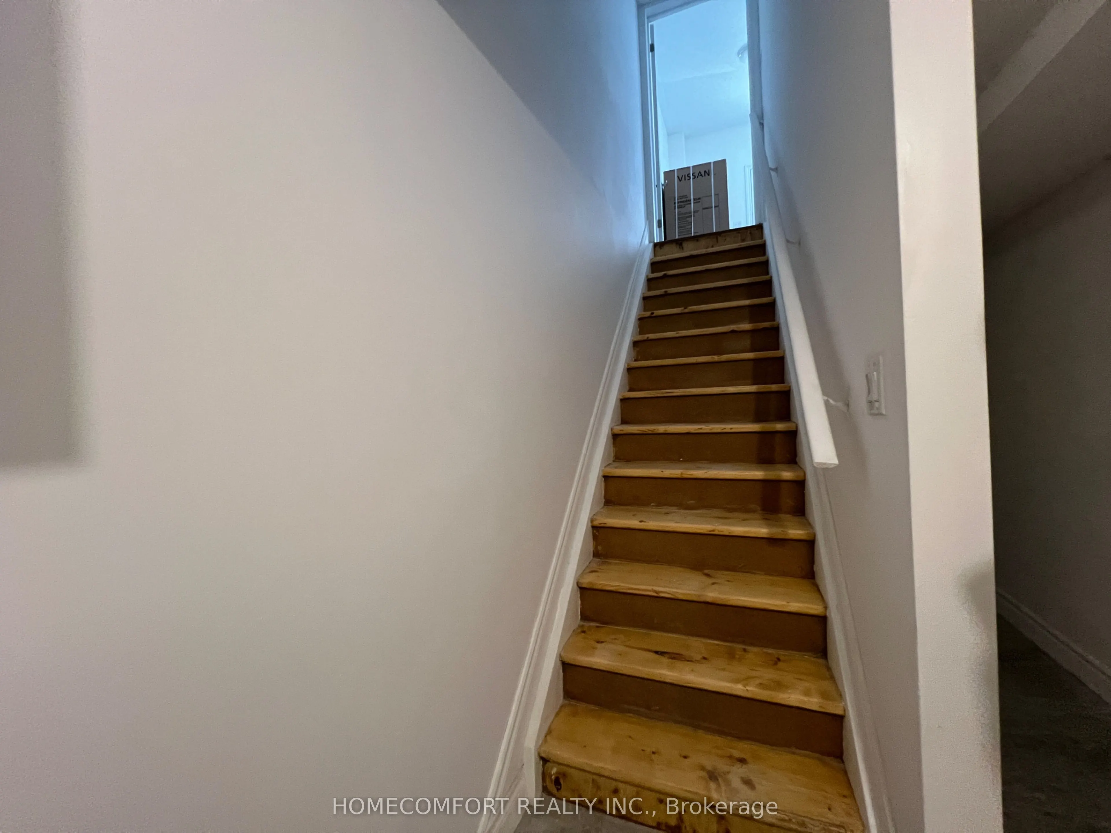 28 Chicago Lane