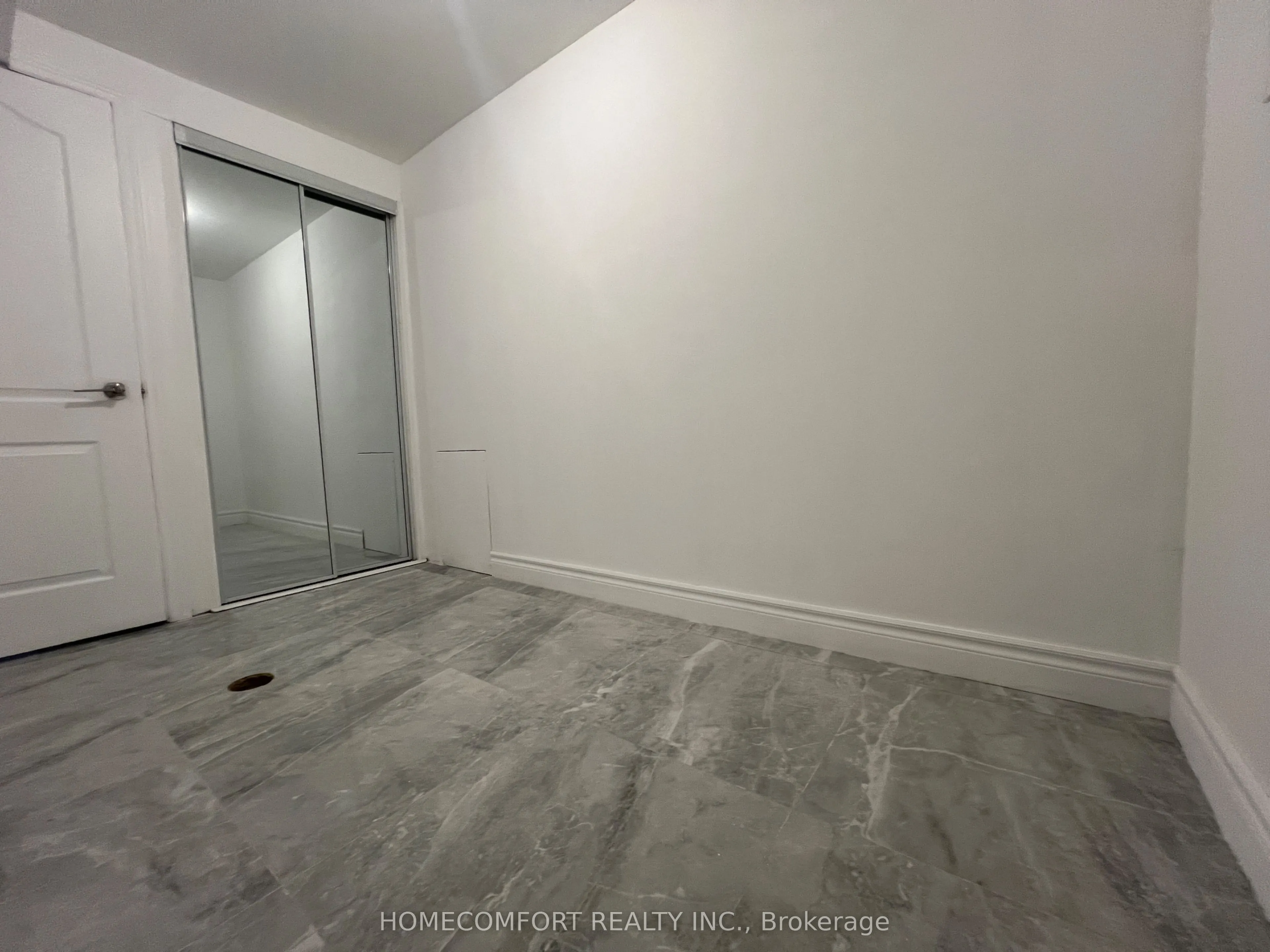 28 Chicago Lane