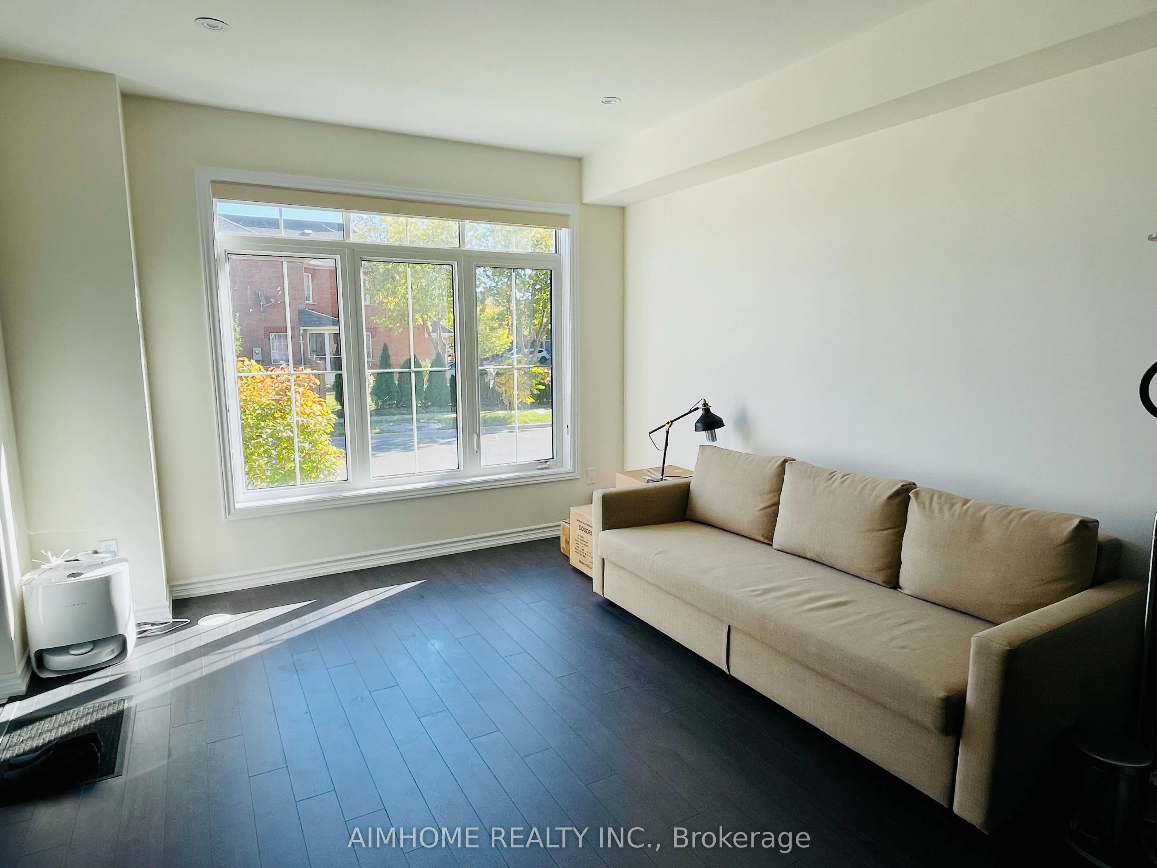 181 Parktree Drive, #18