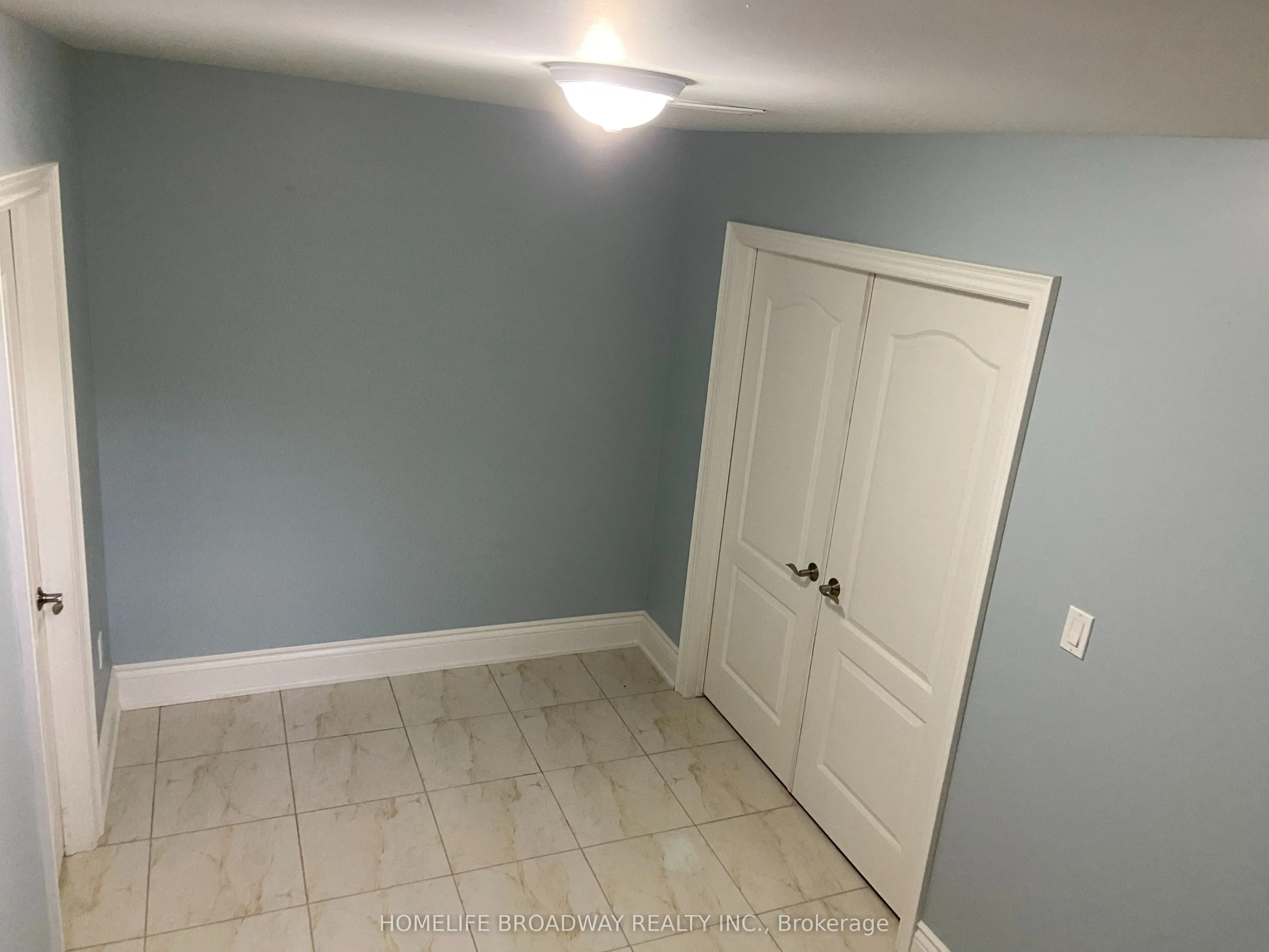 8 Wolford Court