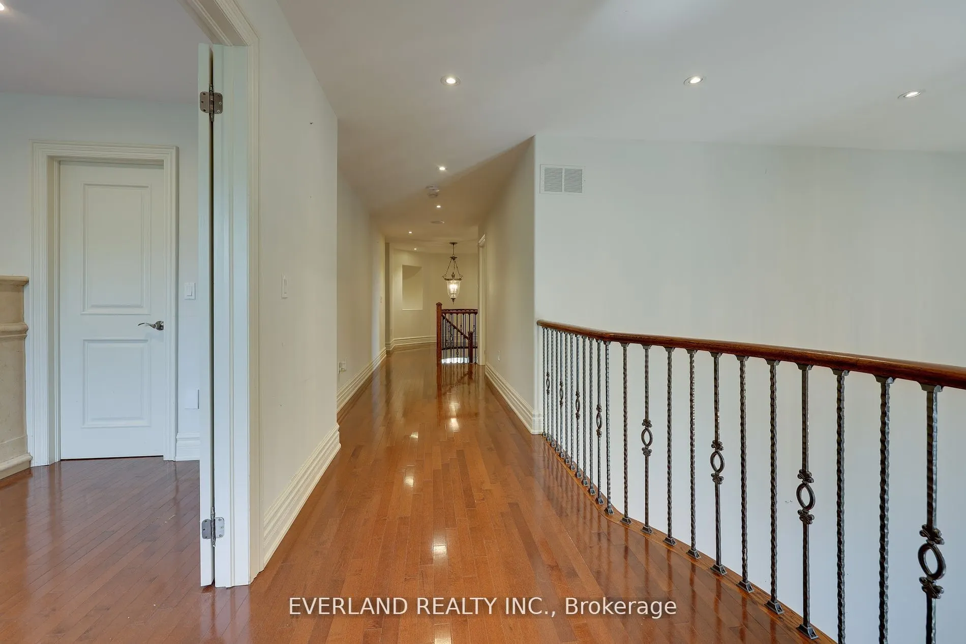 138 Lady Fenyrose Avenue