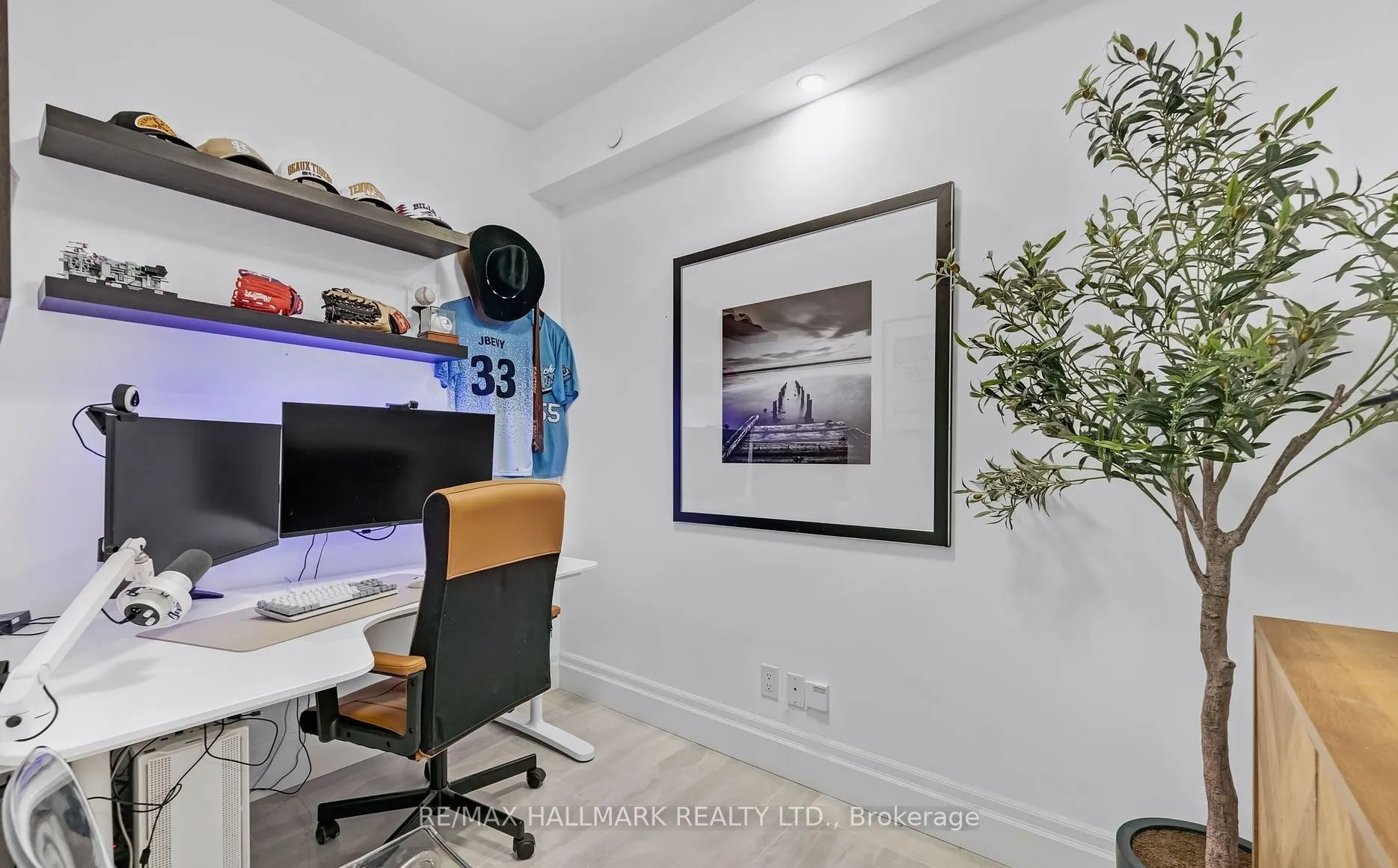 9608 Yonge Street, #1610A
