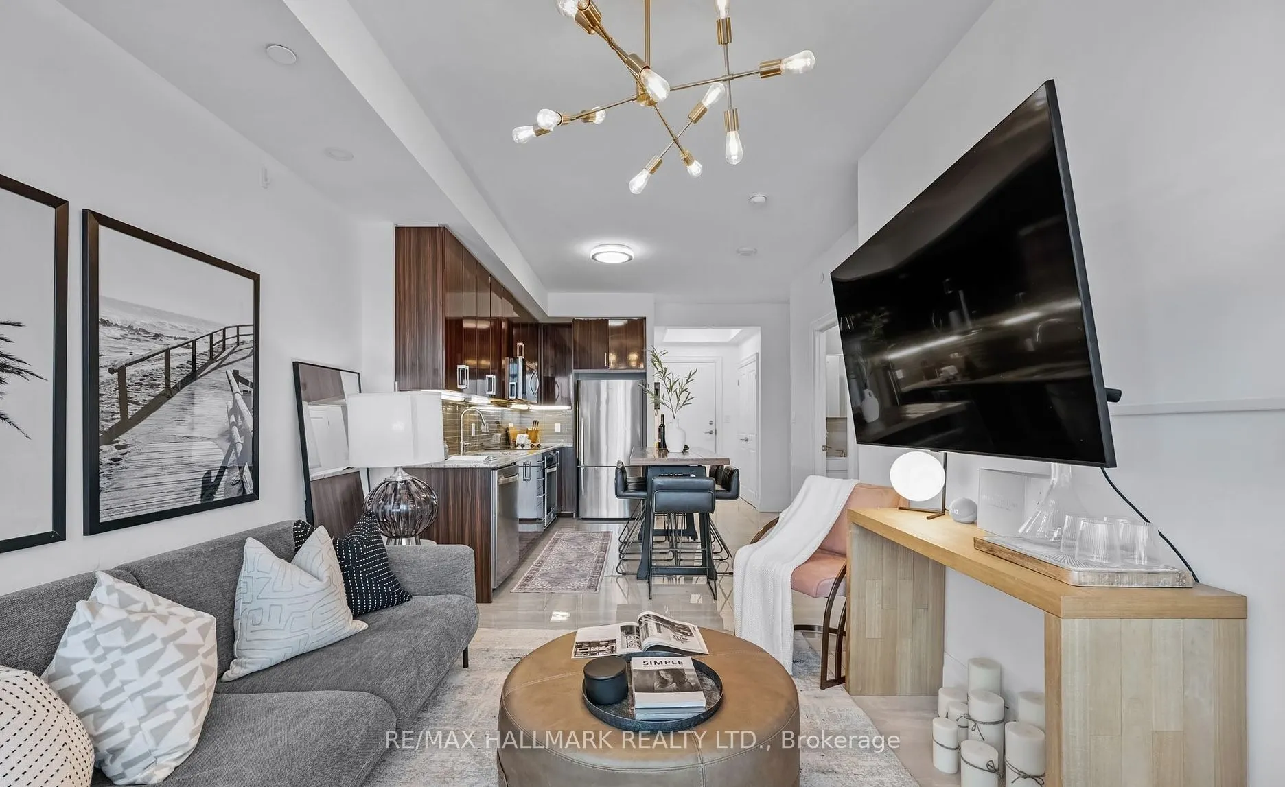 9608 Yonge Street, #1610A