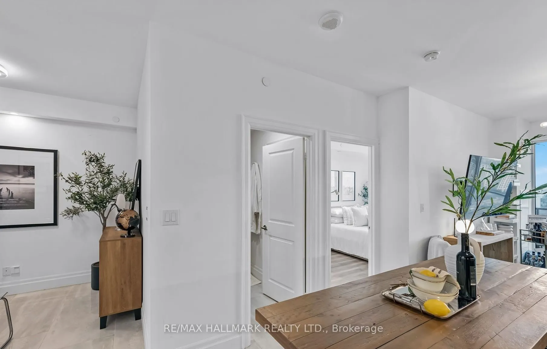 9608 Yonge Street, #1610A