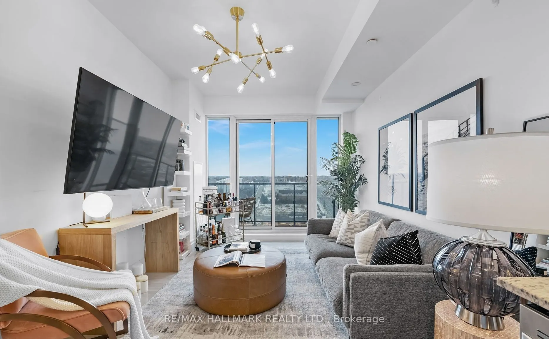 9608 Yonge Street, #1610A