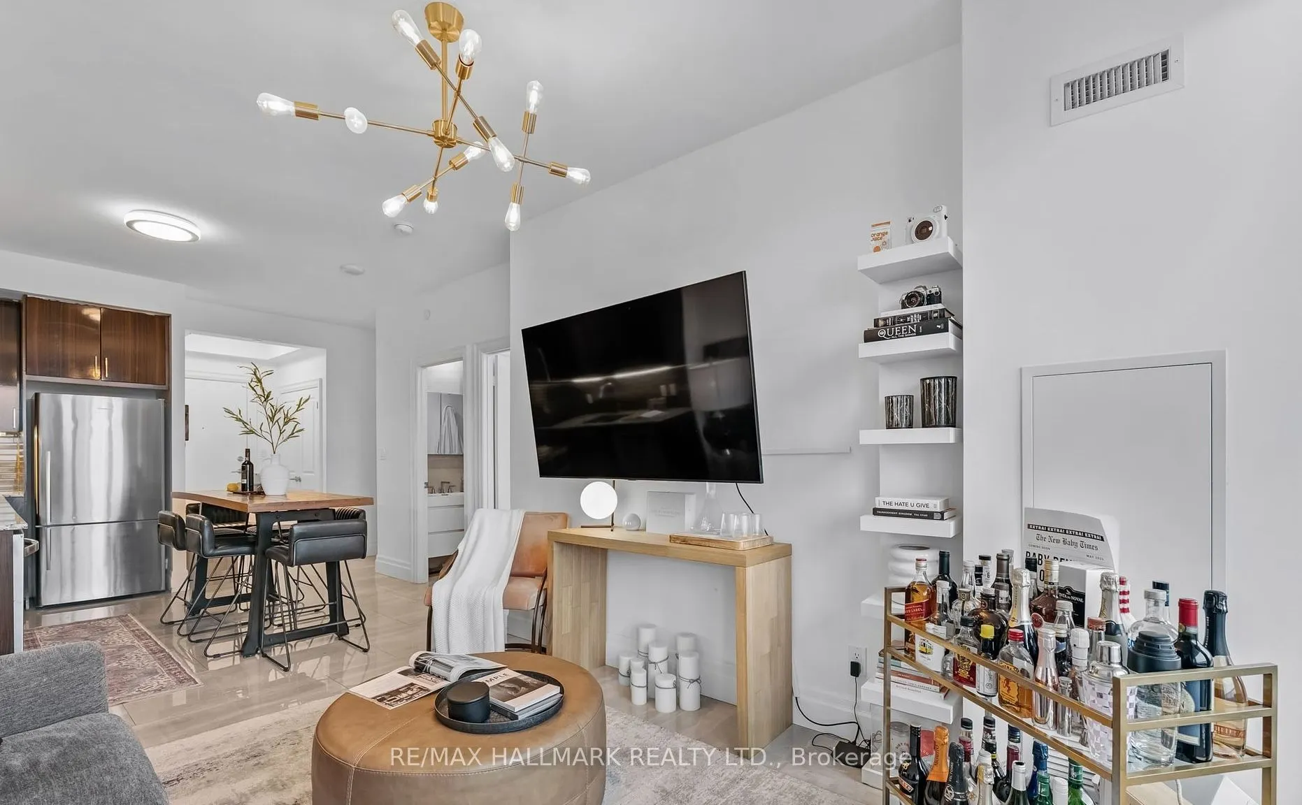 9608 Yonge Street, #1610A