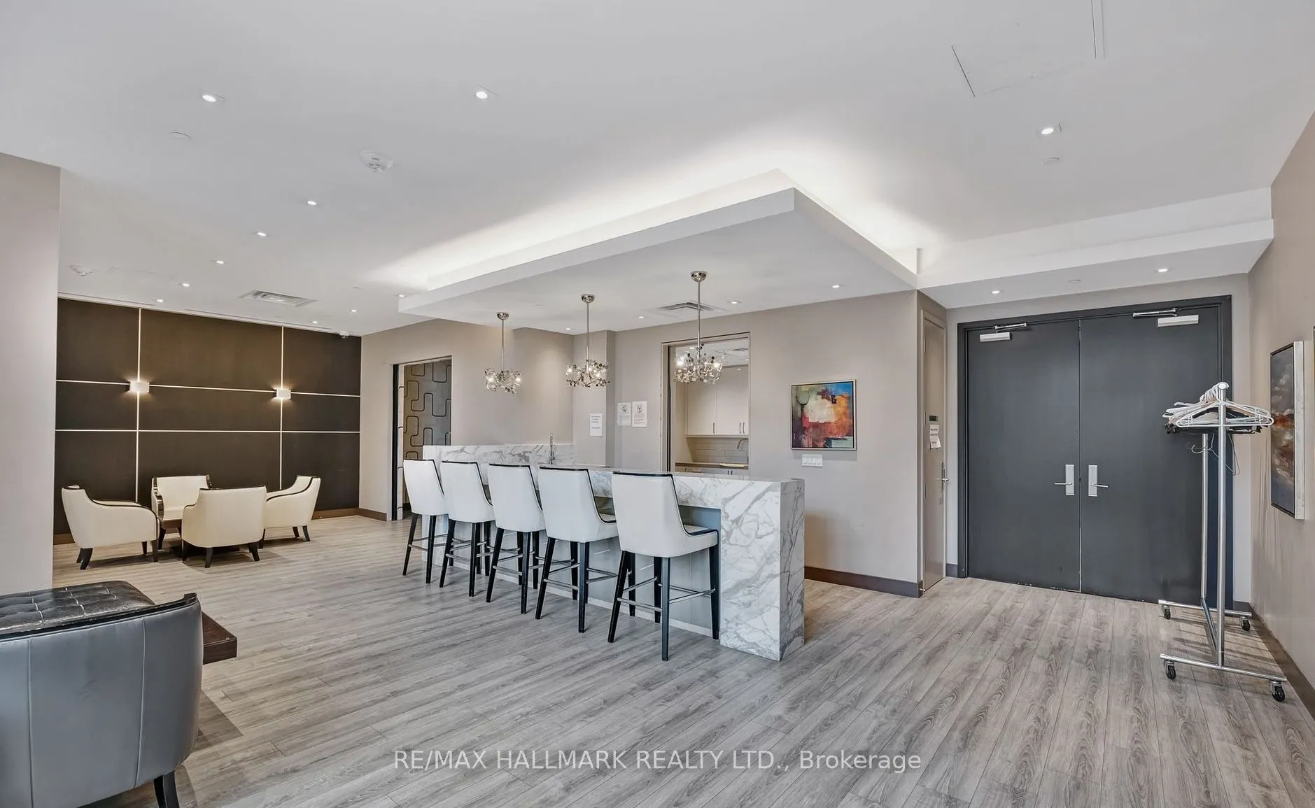 9608 Yonge Street, #1610A
